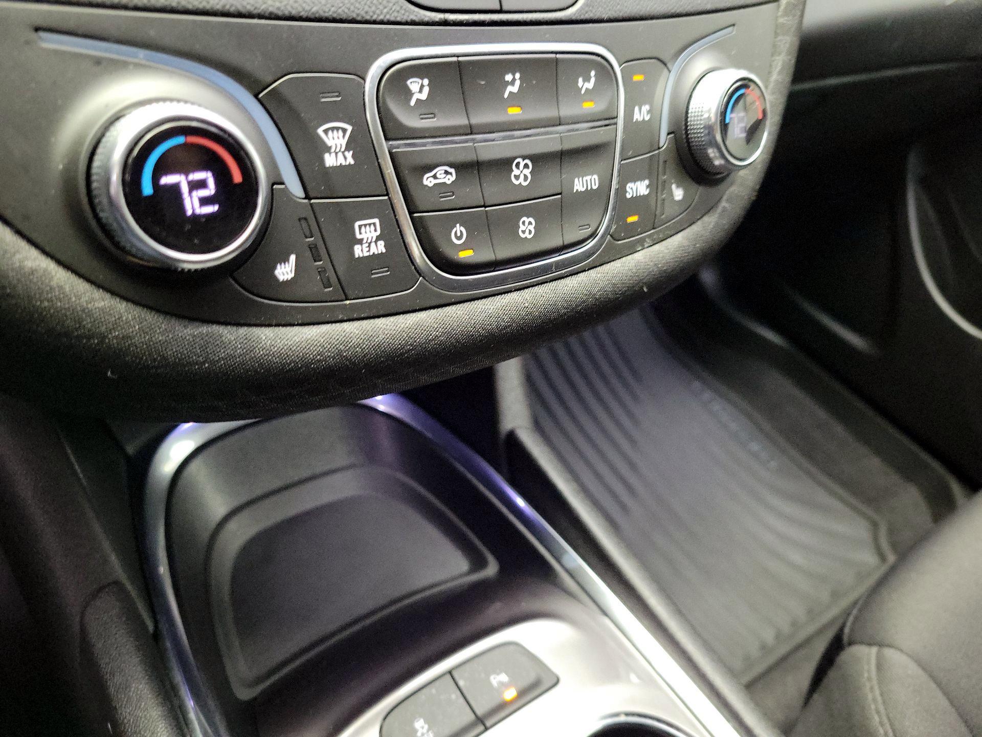 Thumbnail: 2023 Chevrolet Malibu - 16