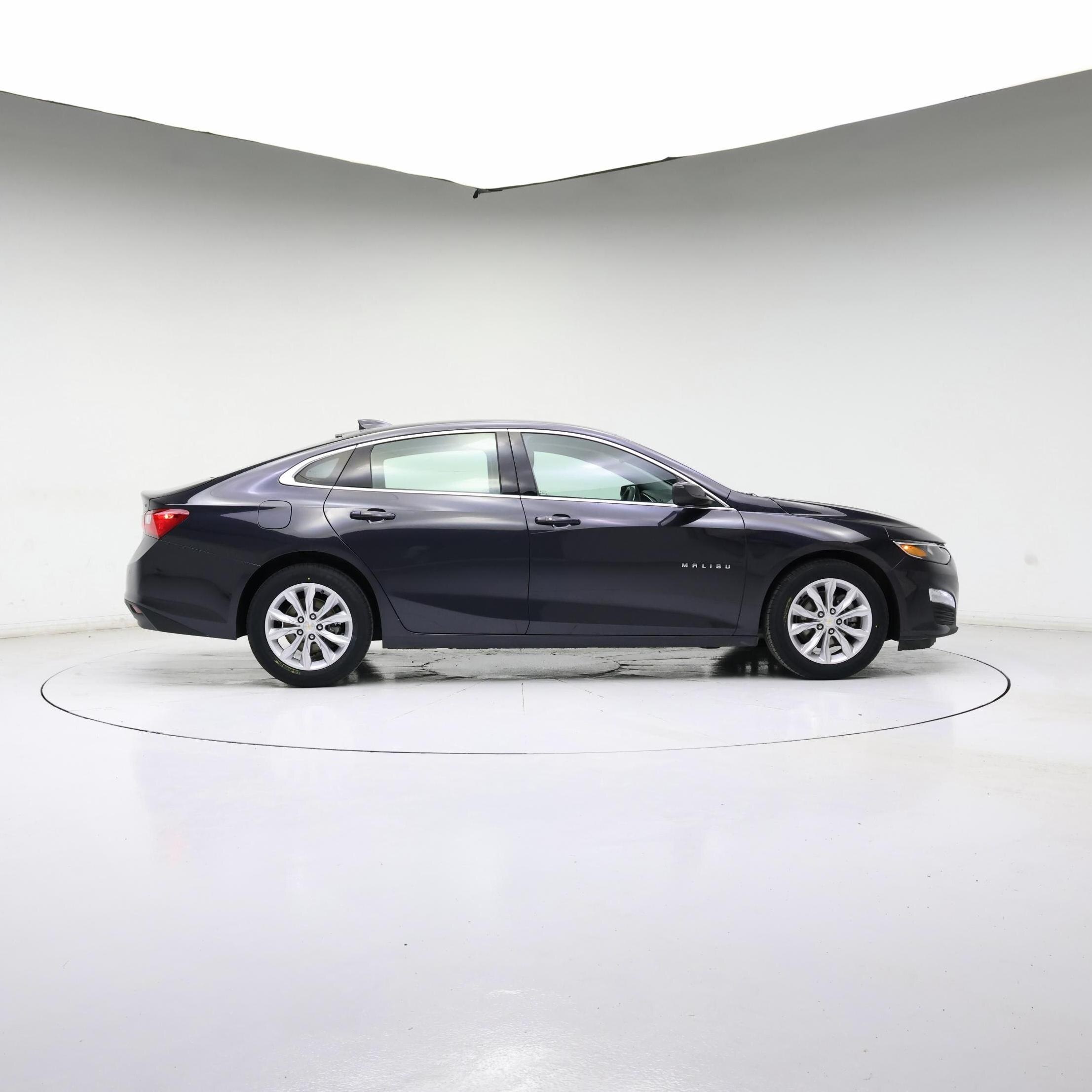 Thumbnail: 2023 Chevrolet Malibu - 7