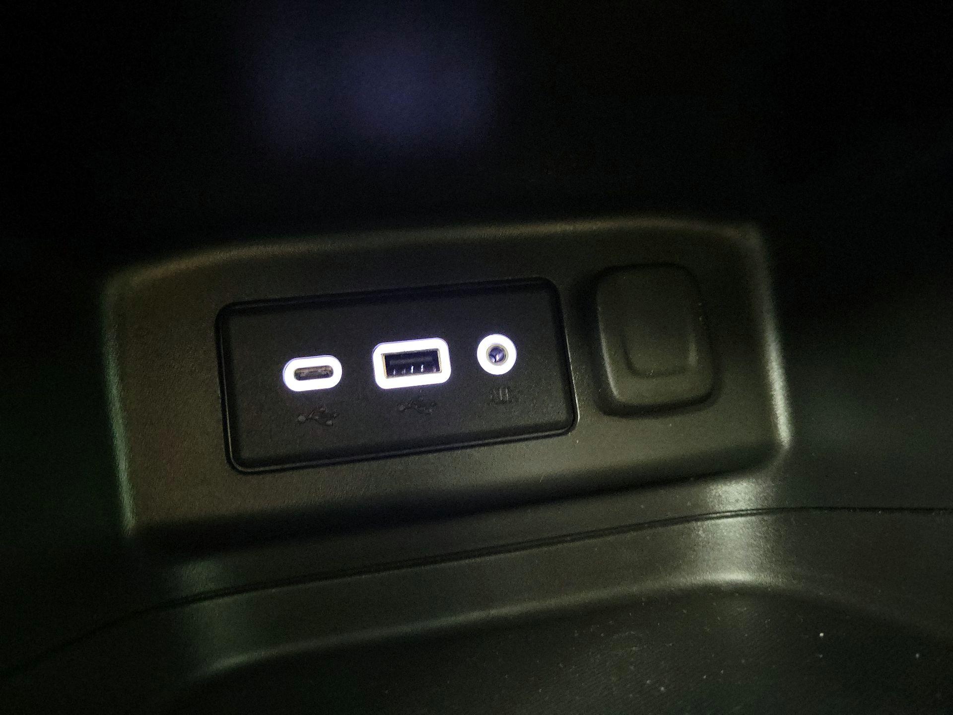 Thumbnail: 2023 Chevrolet Equinox - 18