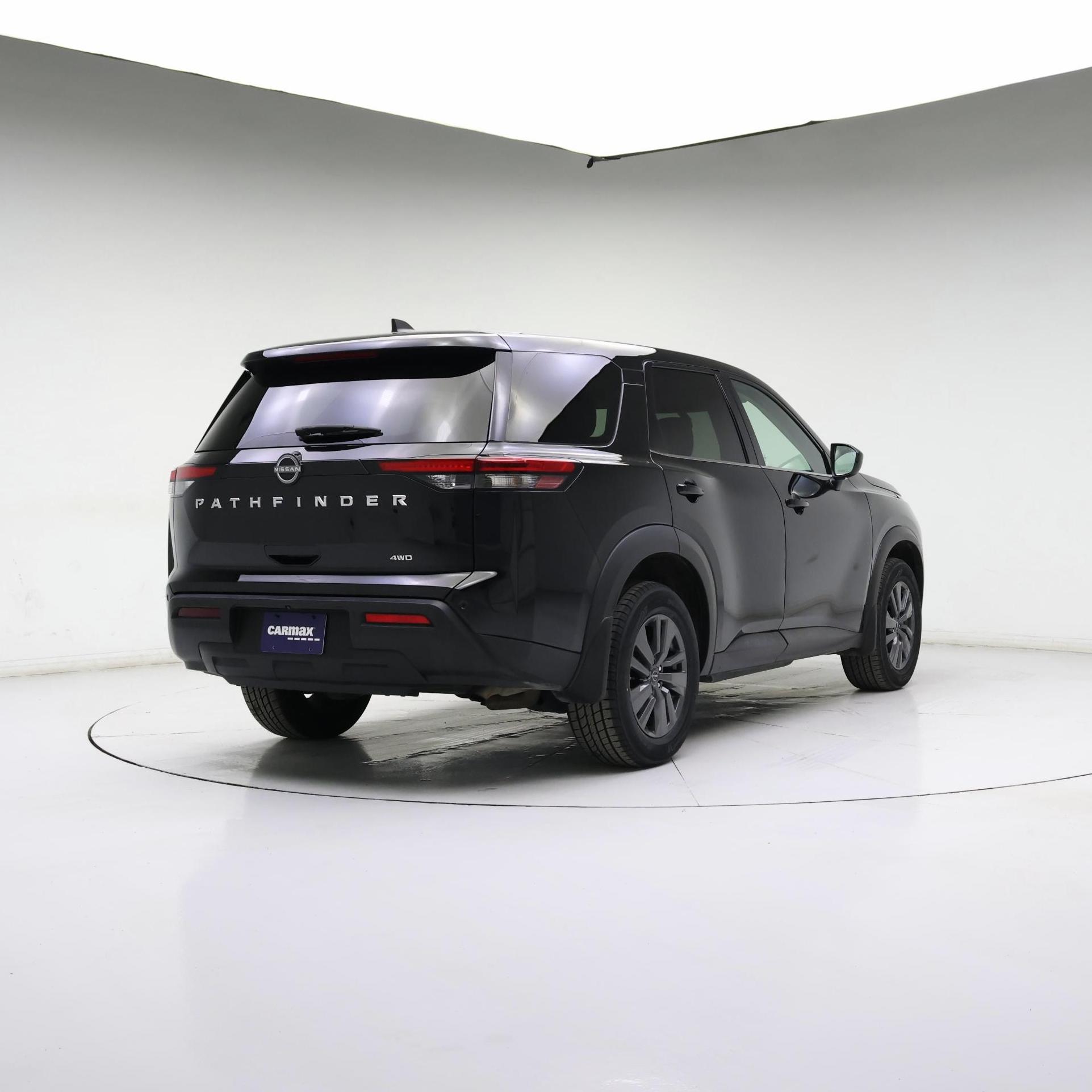 Thumbnail: 2023 Nissan Pathfinder - 4