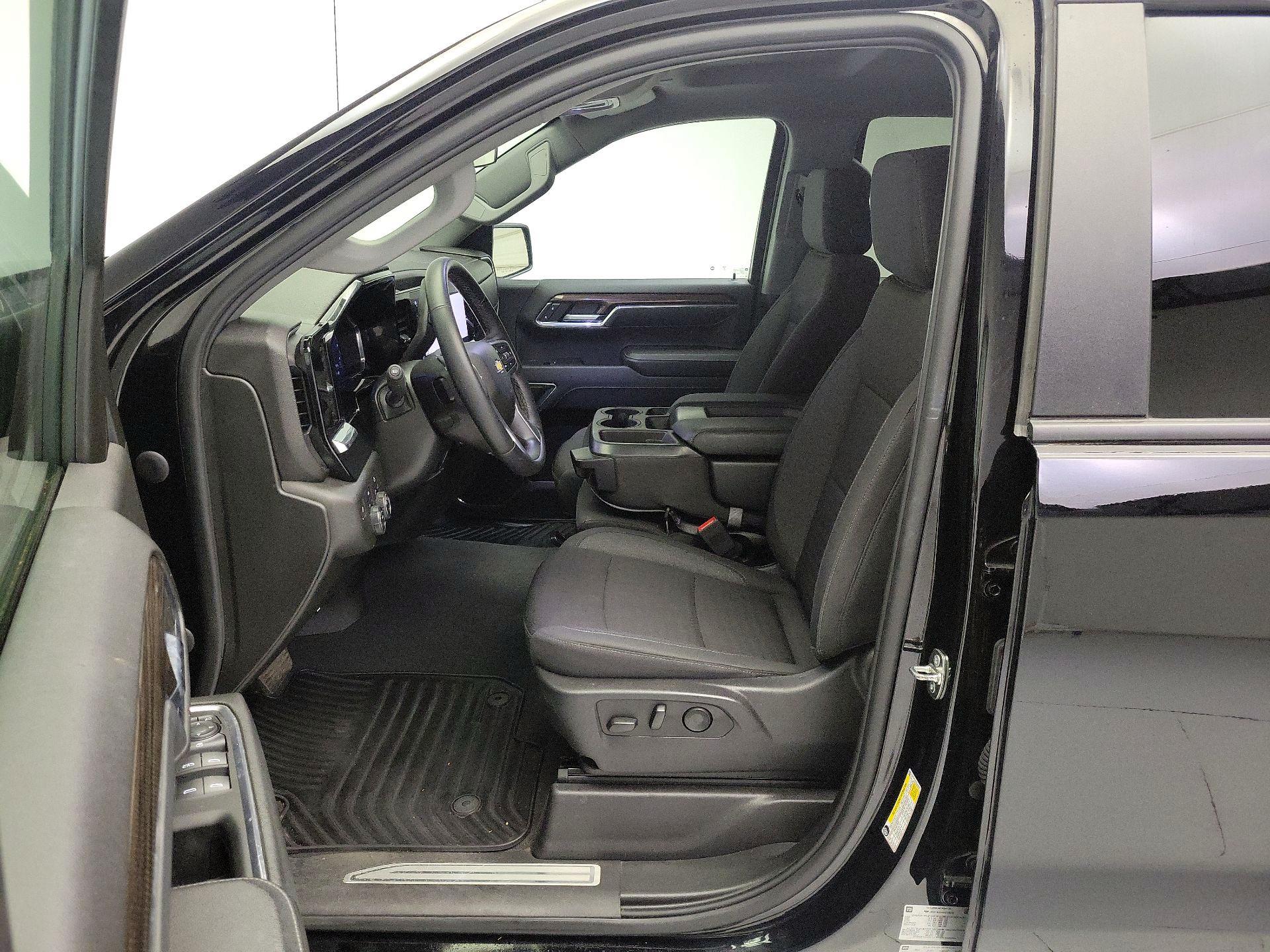 Thumbnail: 2024 Chevrolet Silverado 1500 - 11