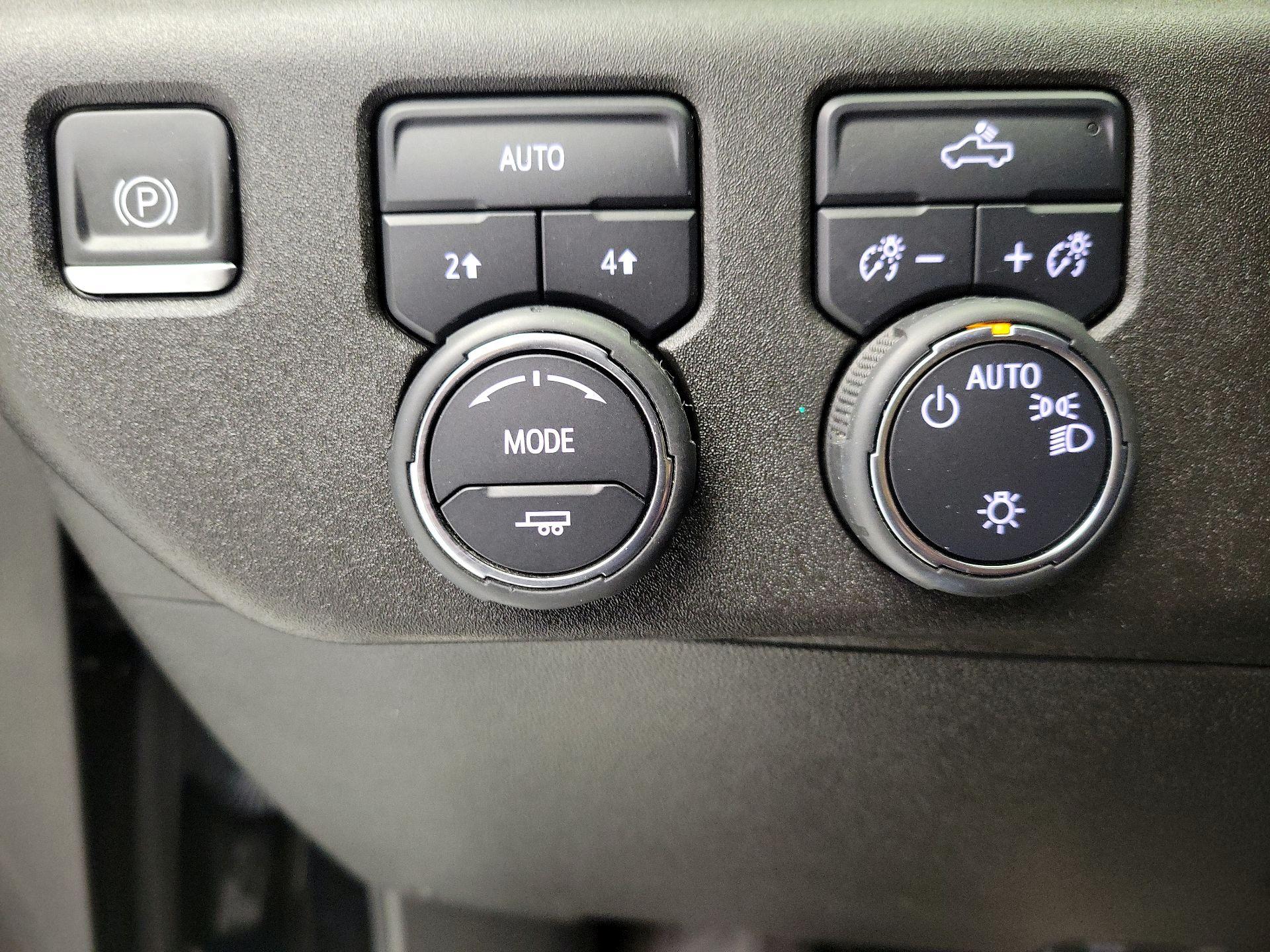 Thumbnail: 2024 Chevrolet Silverado 1500 - 13