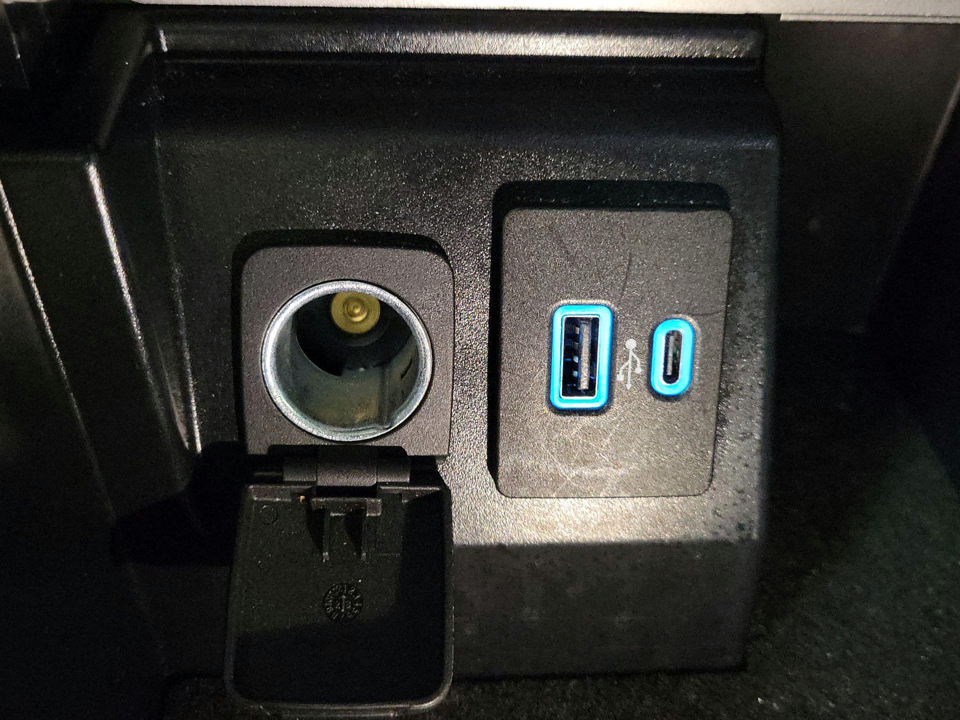 Thumbnail: 2023 Ford Explorer - 17