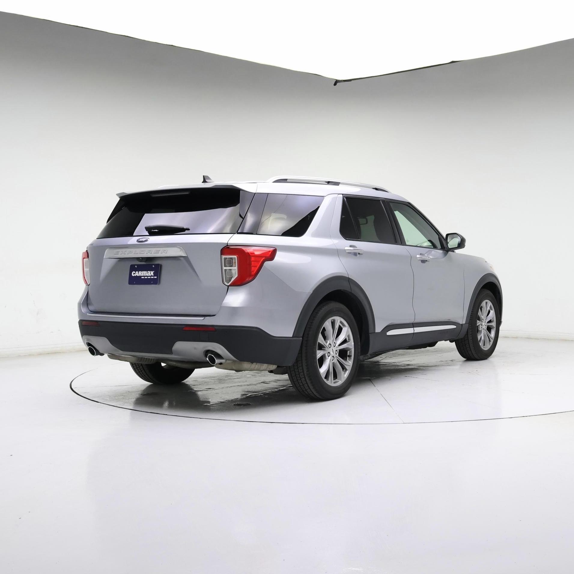 Thumbnail: 2023 Ford Explorer - 8