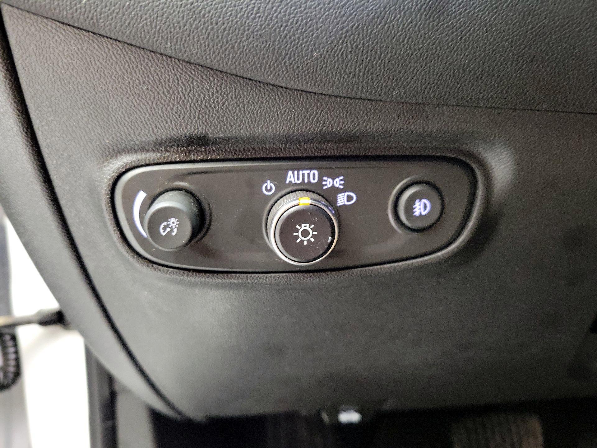 Thumbnail: 2022 Chevrolet Equinox - 13