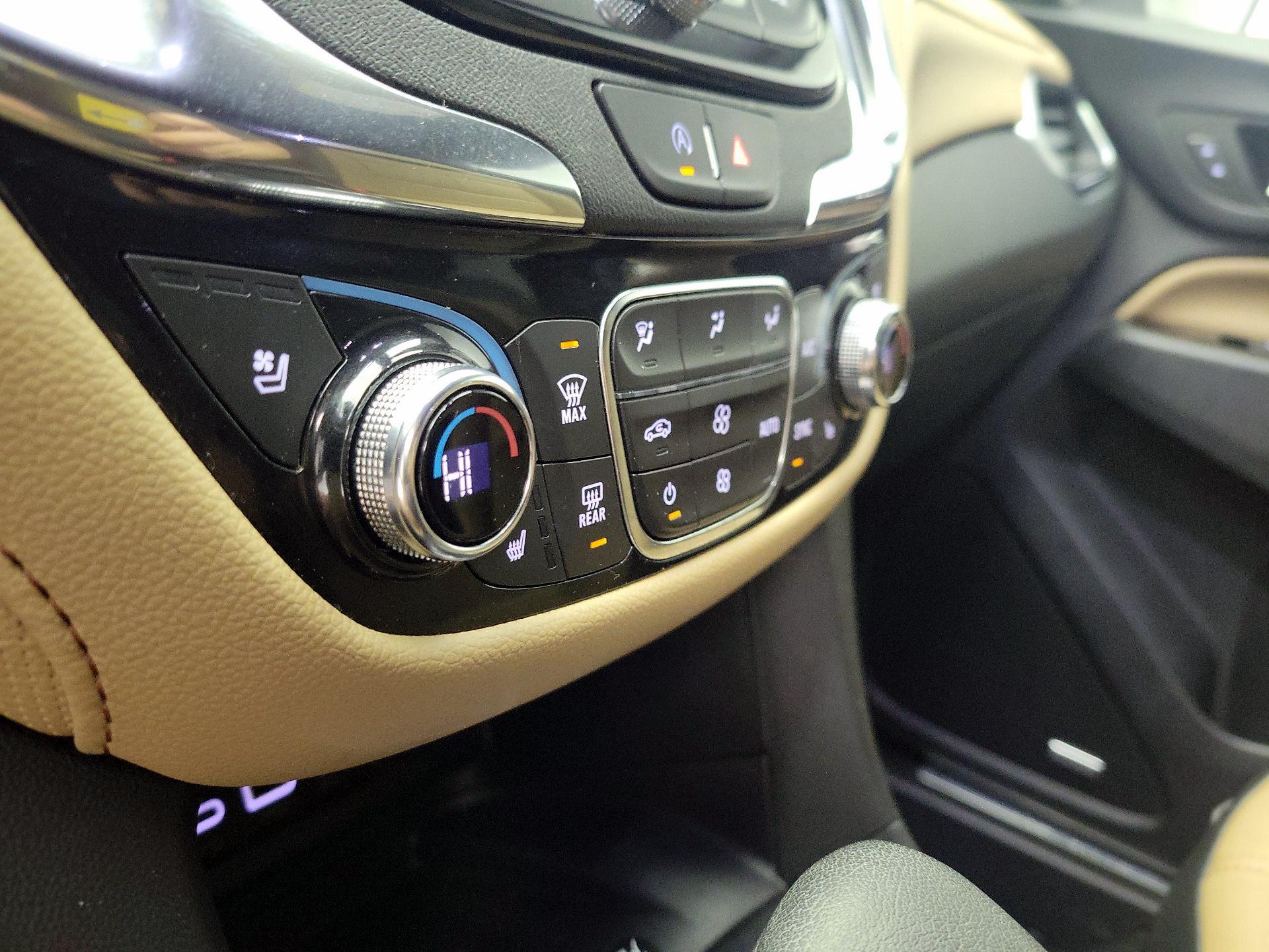 Thumbnail: 2022 Chevrolet Equinox - 17