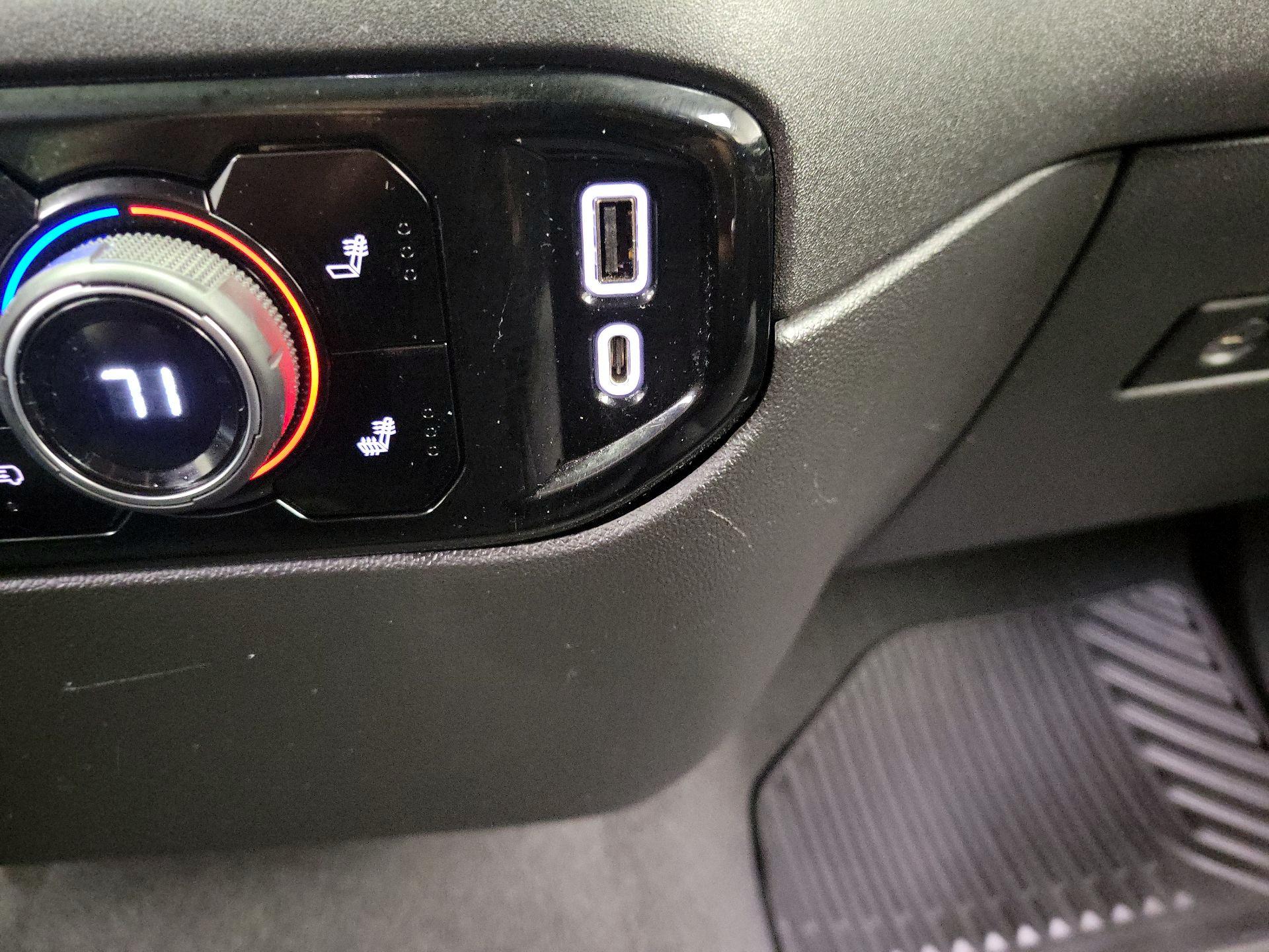 Thumbnail: 2022 Chevrolet Silverado 1500 - 19