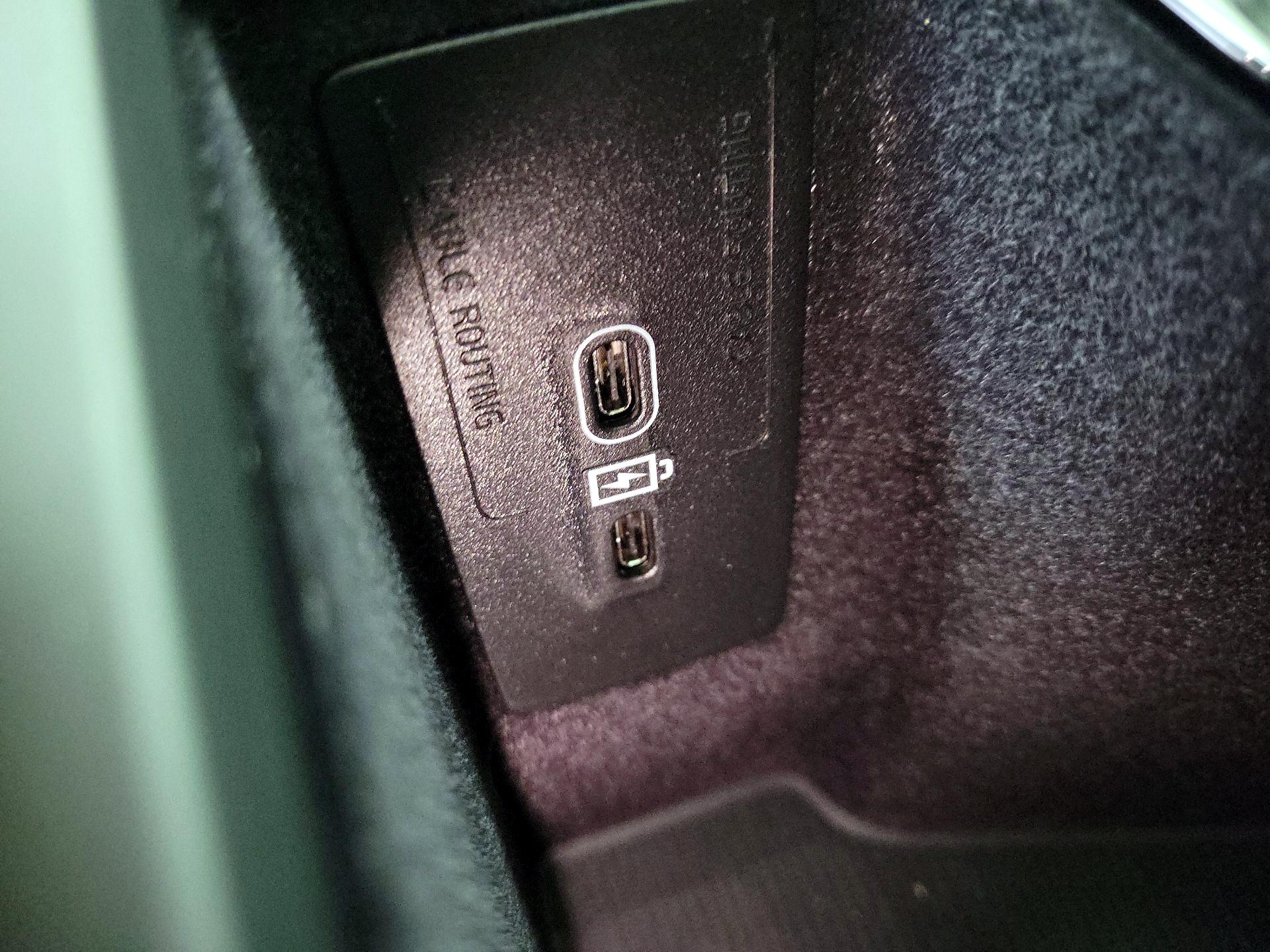 Thumbnail: 2023 Volvo S60 - 17