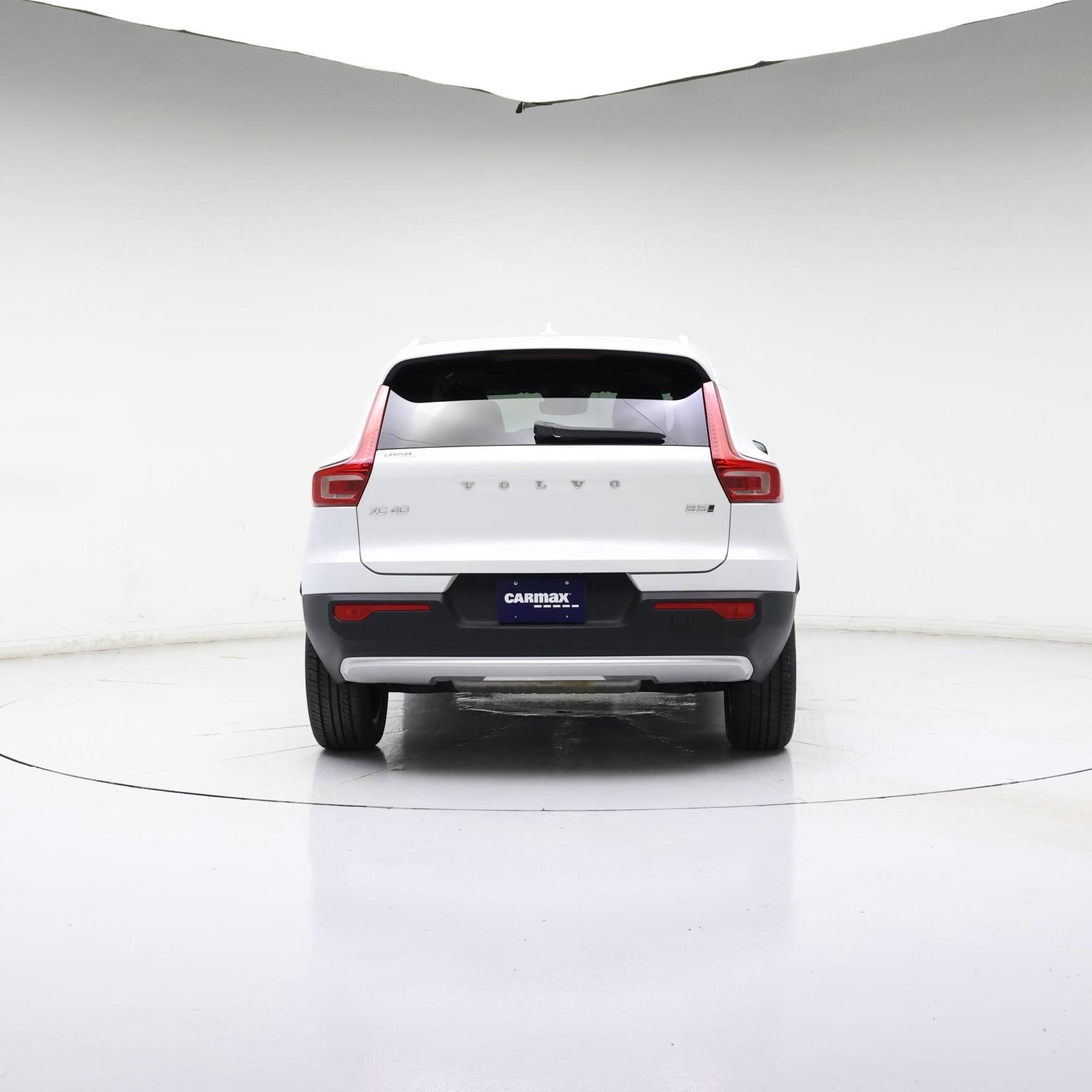 Thumbnail: 2023 Volvo XC40 - 6