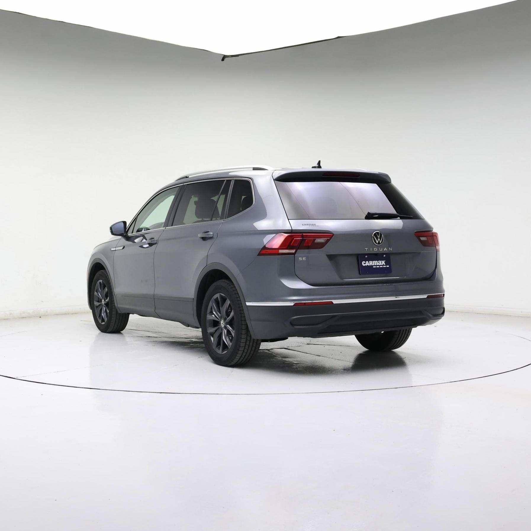 Thumbnail: 2024 Volkswagen Tiguan - 2