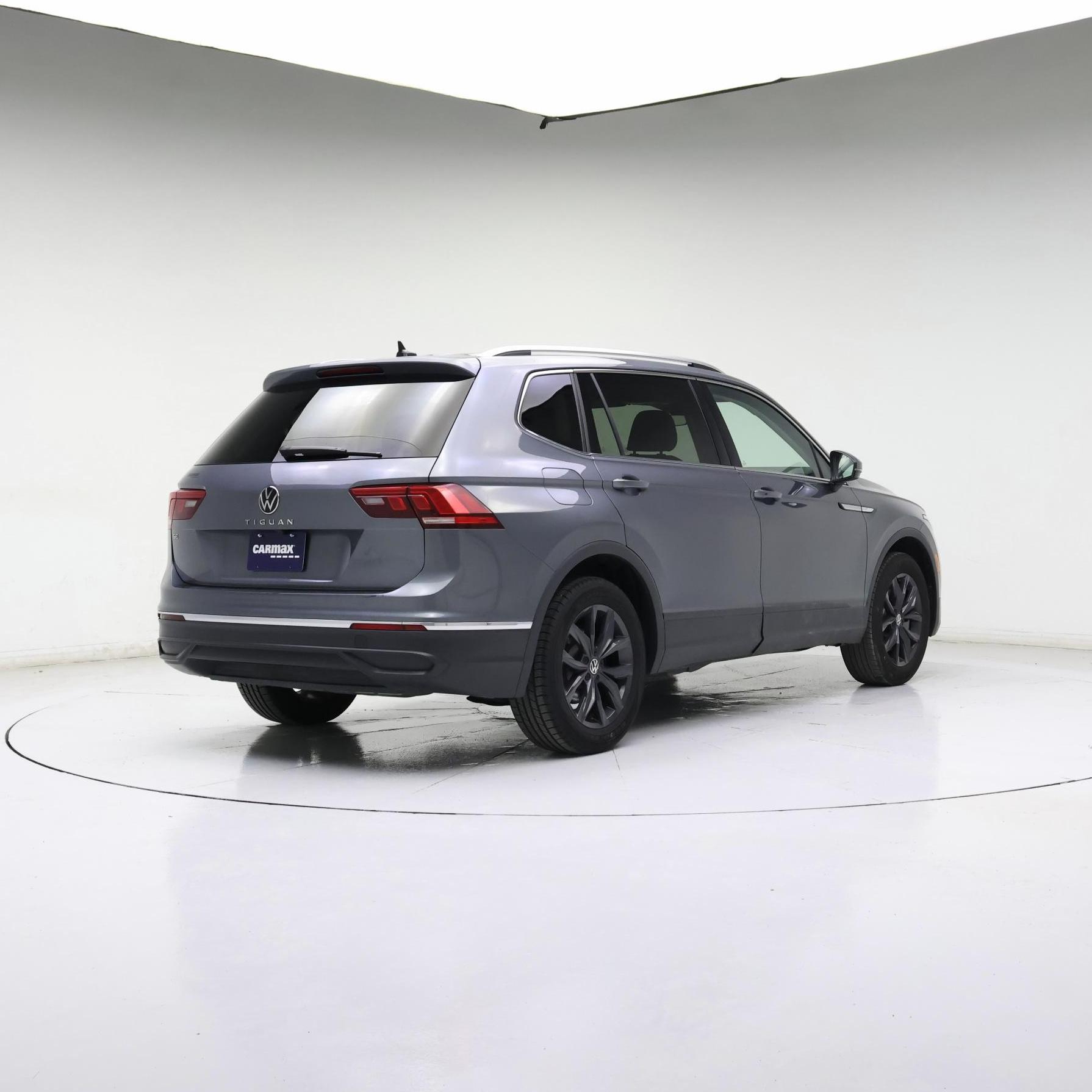 Thumbnail: 2024 Volkswagen Tiguan - 8