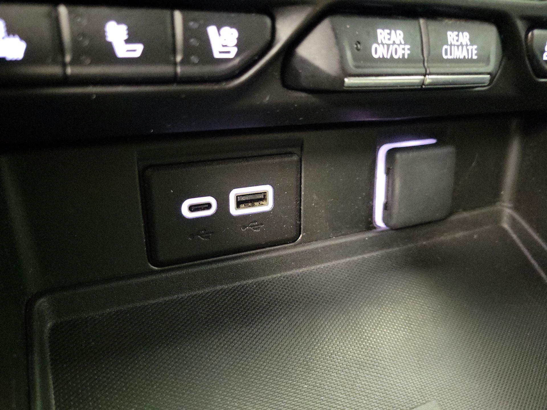 Thumbnail: 2024 Chevrolet Tahoe - 18