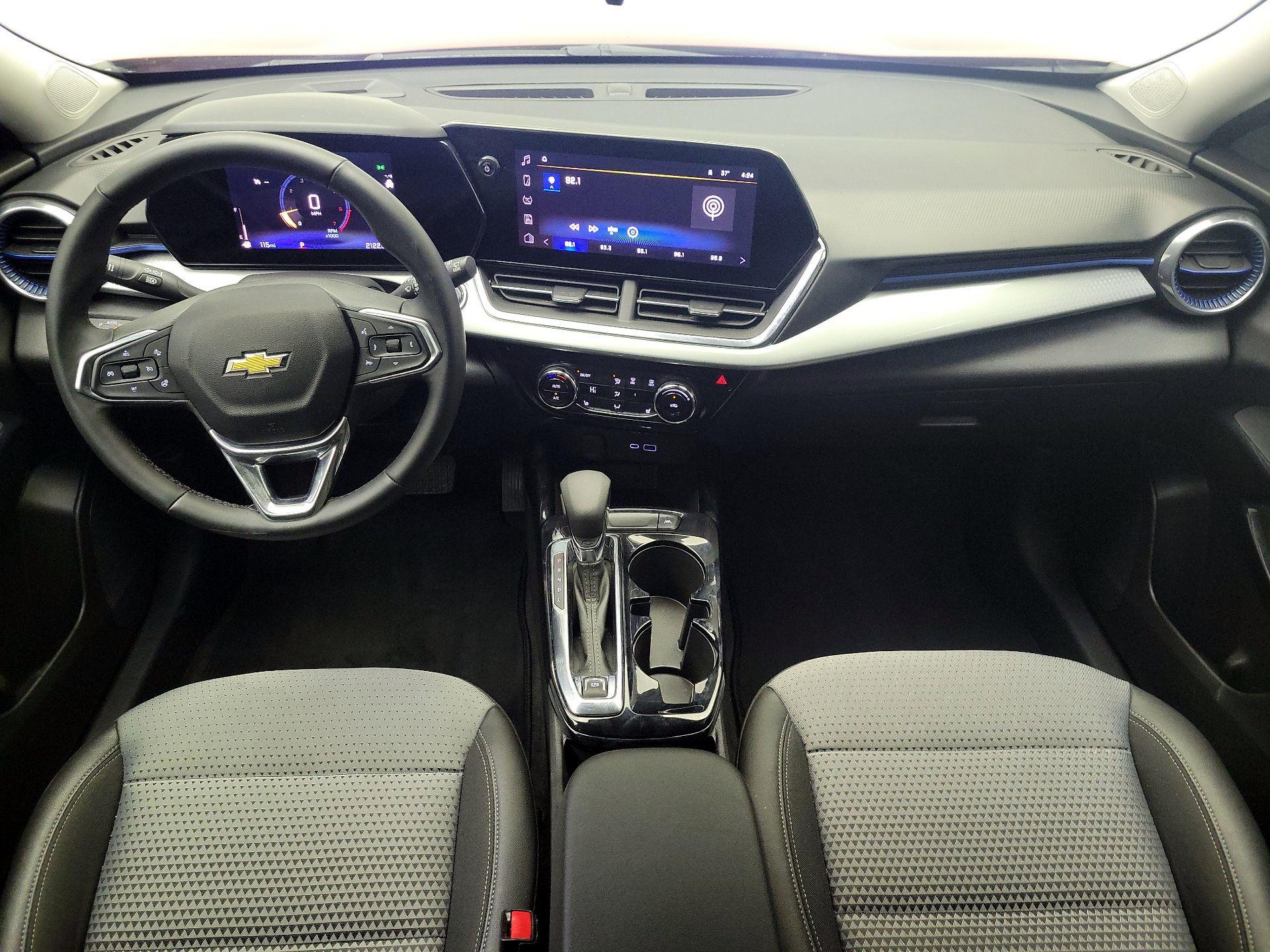 Thumbnail: 2025 Chevrolet Trax - 9