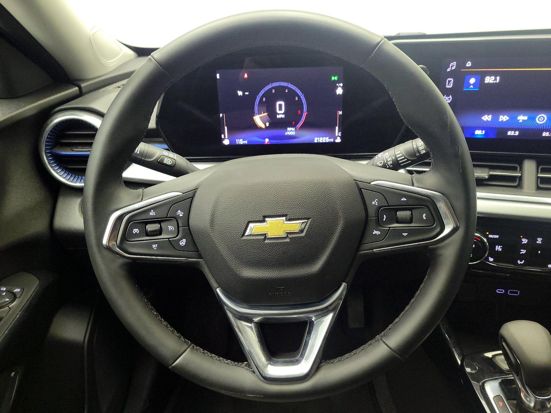 Thumbnail: 2025 Chevrolet Trax - 10