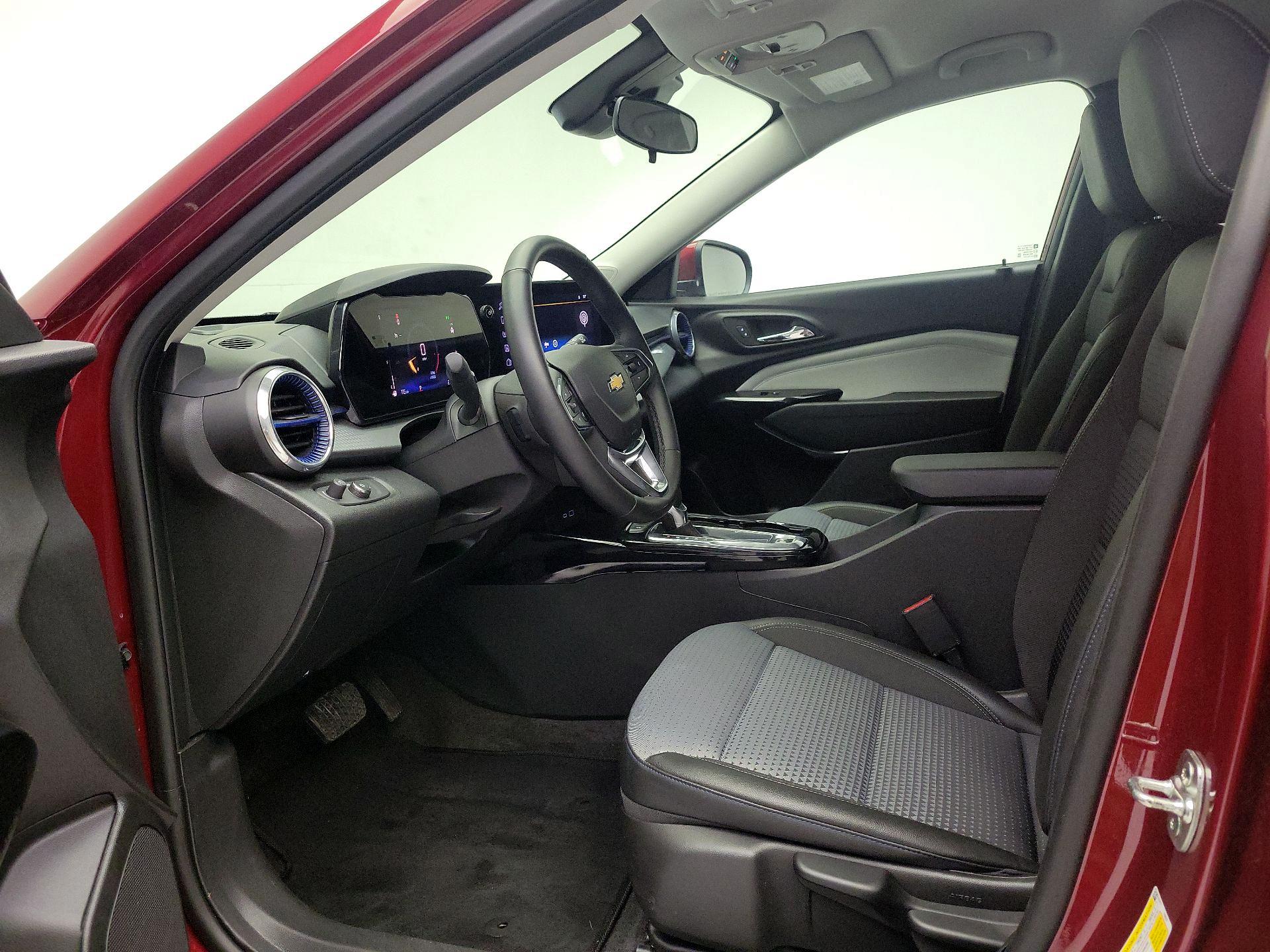 Thumbnail: 2025 Chevrolet Trax - 11