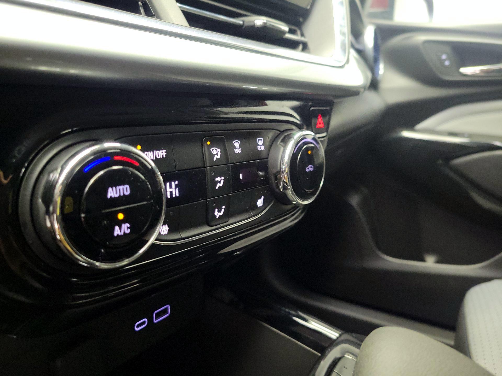 Thumbnail: 2025 Chevrolet Trax - 16