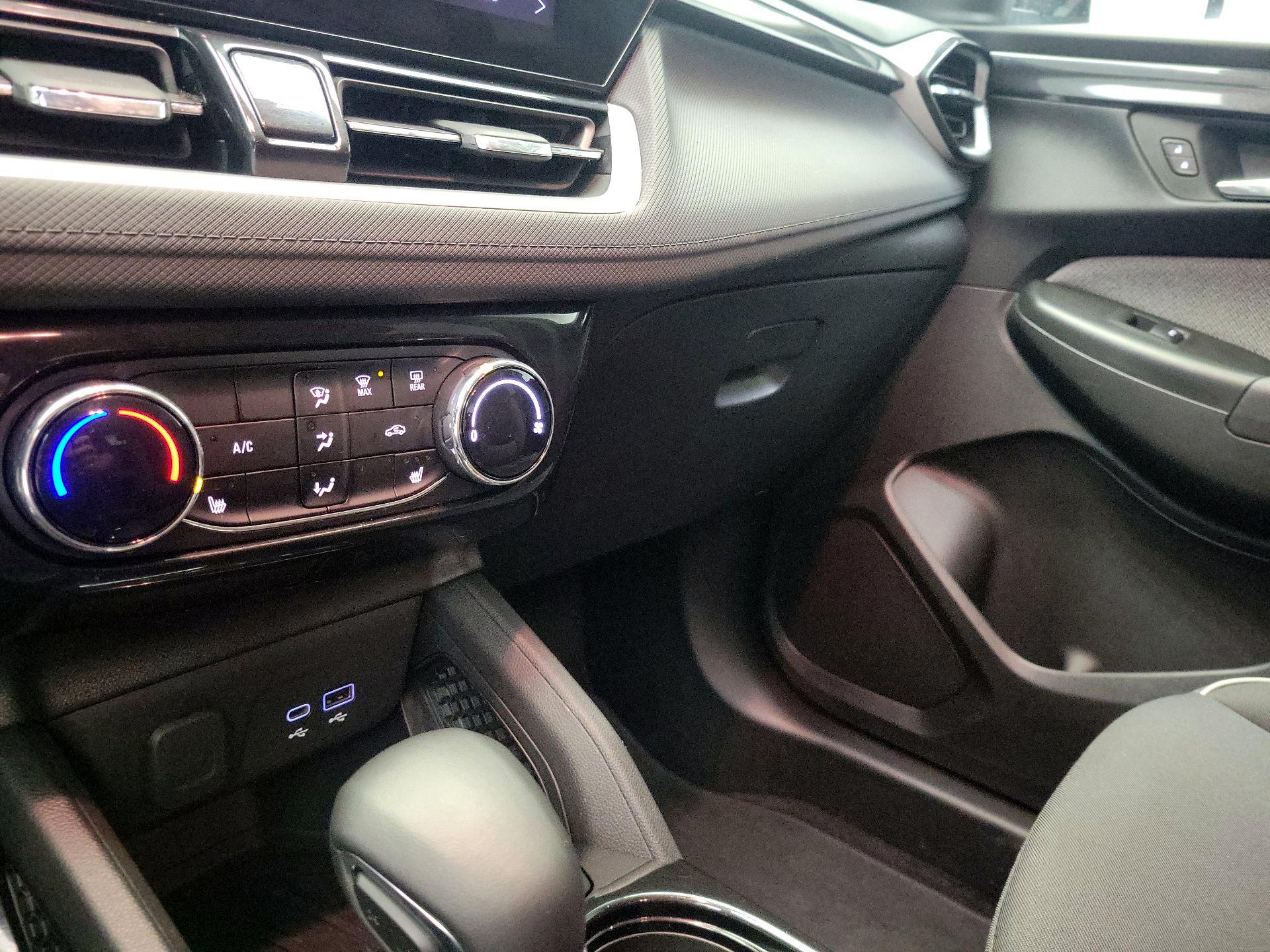 Thumbnail: 2024 Chevrolet TrailBlazer - 16