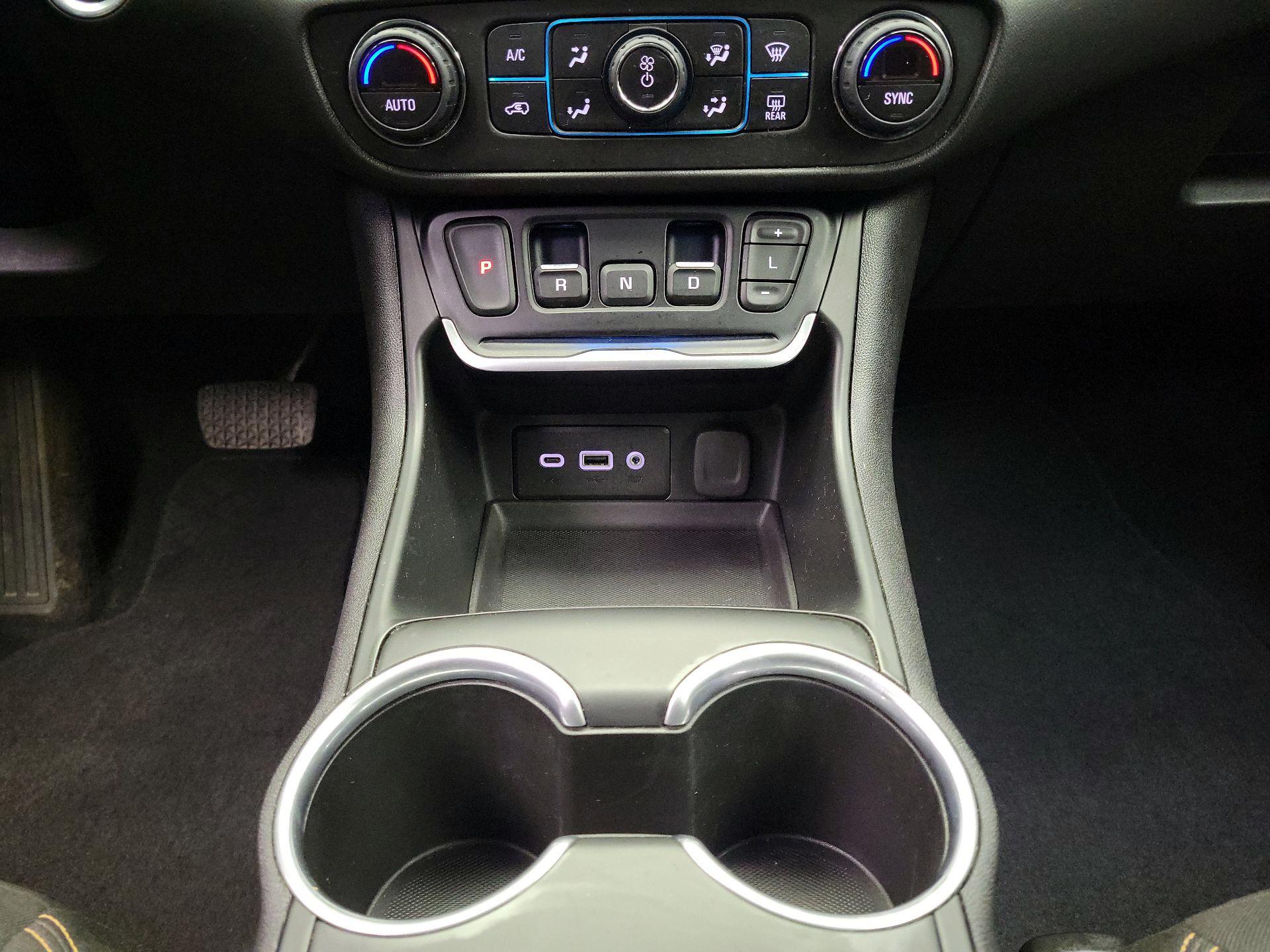 Thumbnail: 2021 GMC Terrain - 17