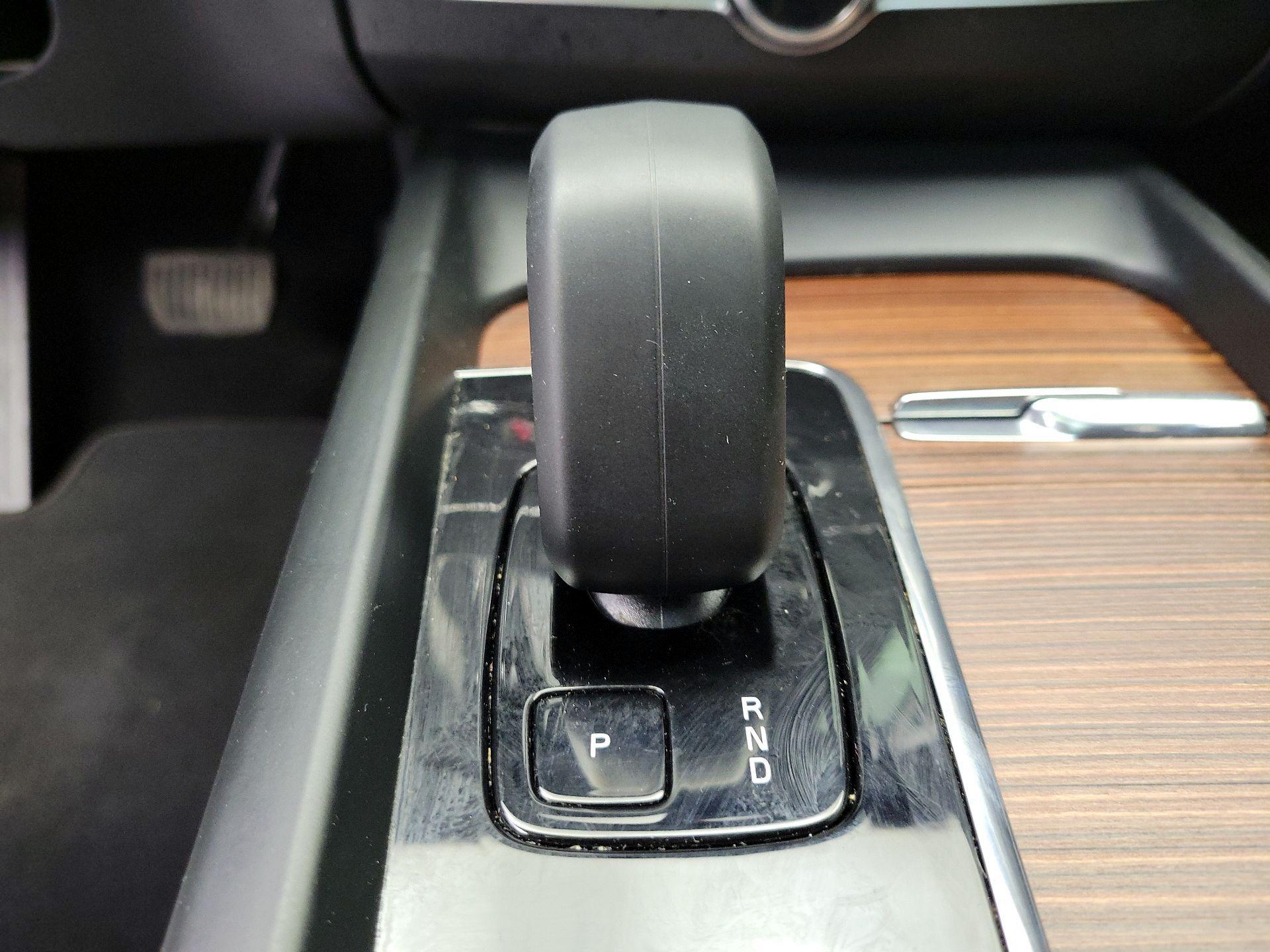 Thumbnail: 2023 Volvo XC60 - 16