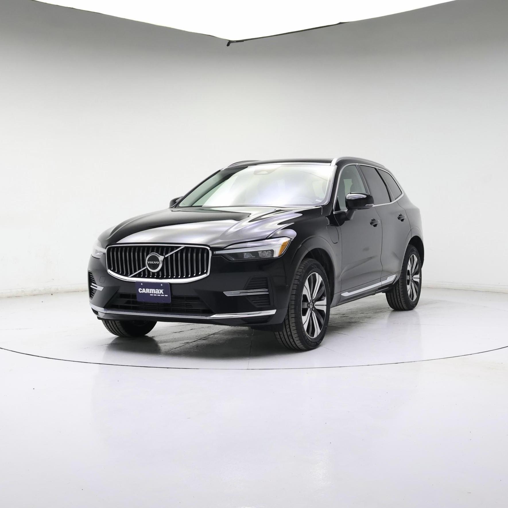 Thumbnail: 2023 Volvo XC60 - 4