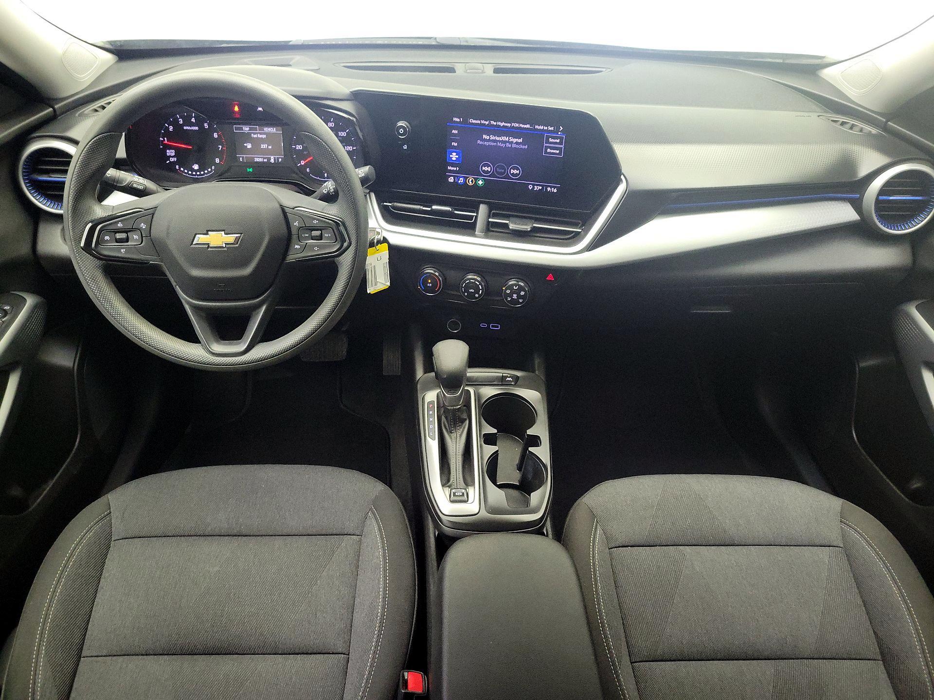 Thumbnail: 2024 Chevrolet Trax - 9