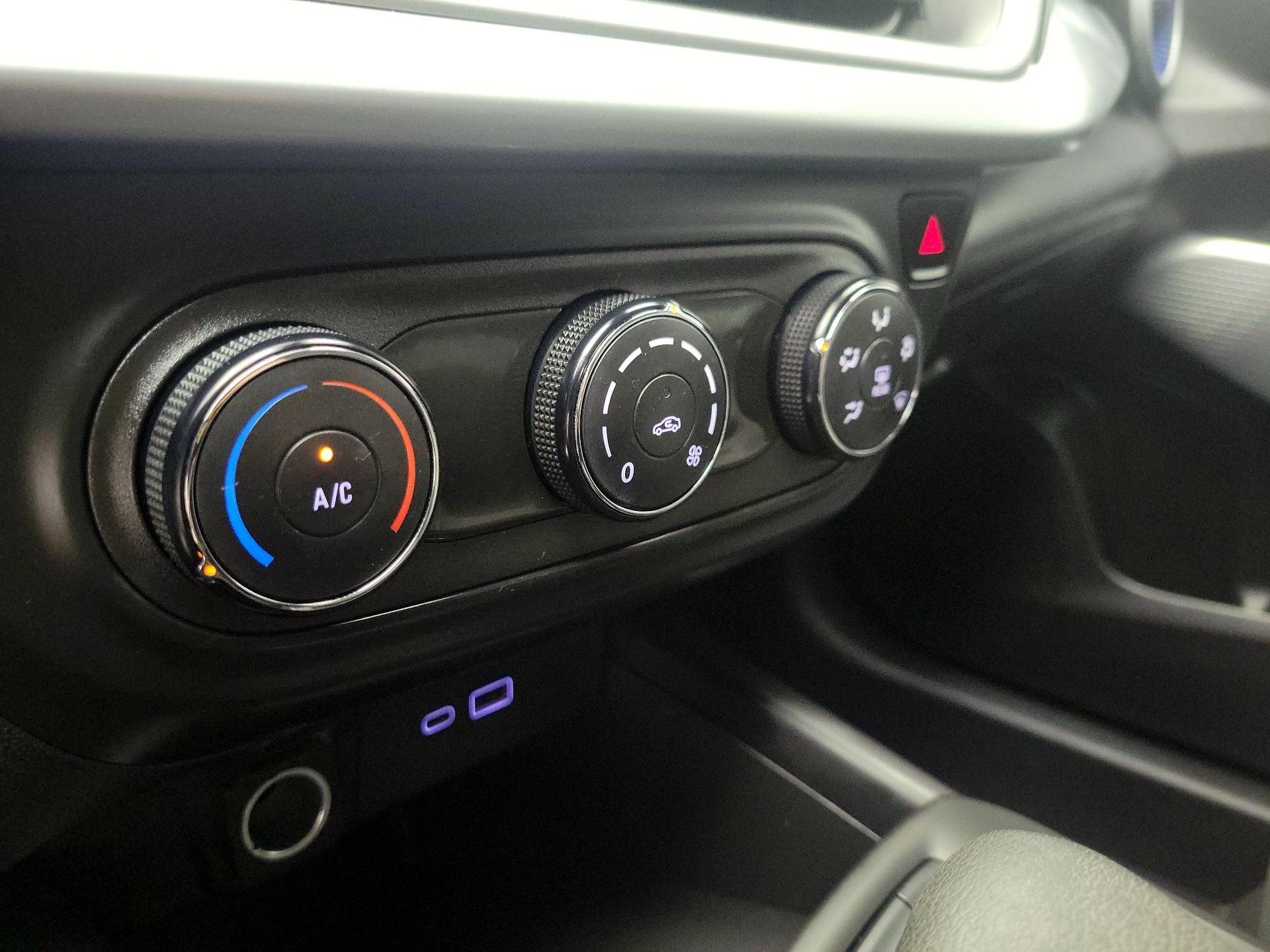 Thumbnail: 2024 Chevrolet Trax - 16