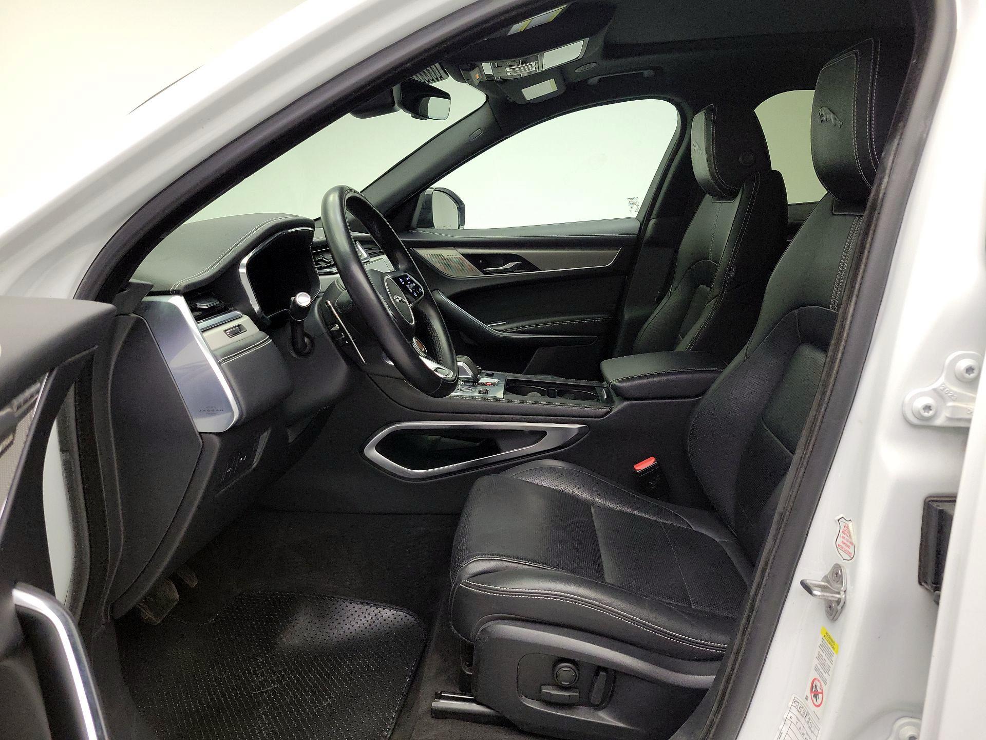 Thumbnail: 2024 Jaguar F-Pace - 11