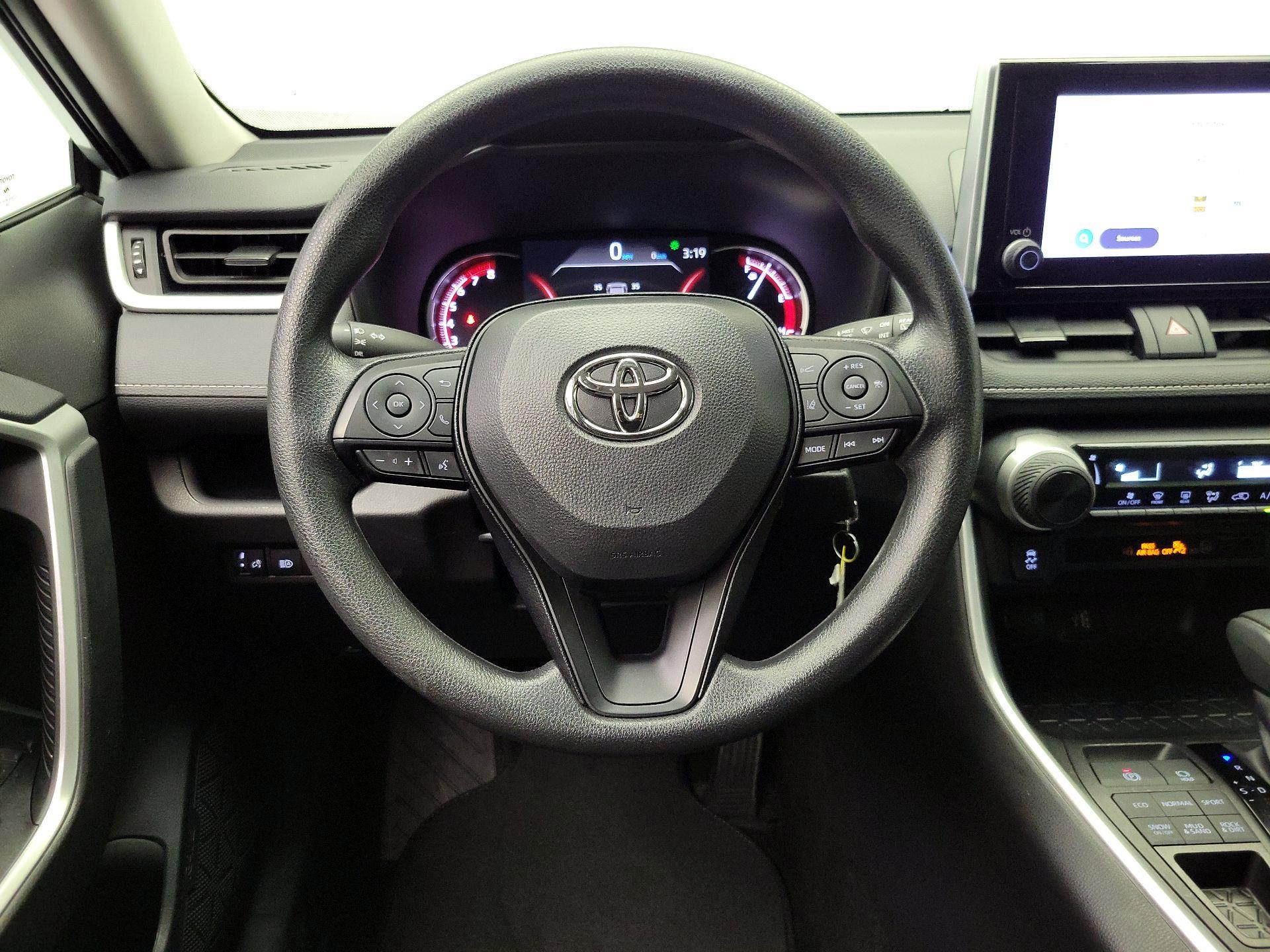 Thumbnail: 2025 Toyota RAV4 - 10