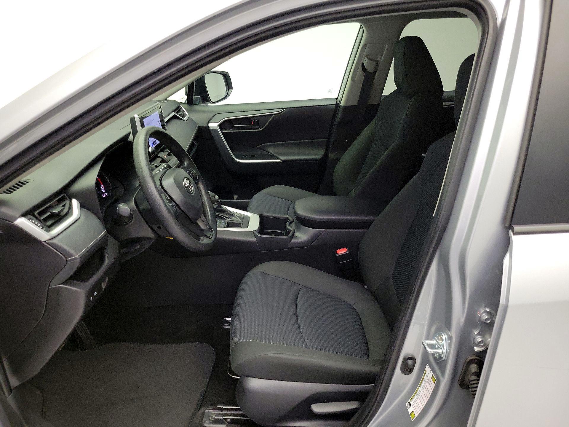 Thumbnail: 2025 Toyota RAV4 - 11