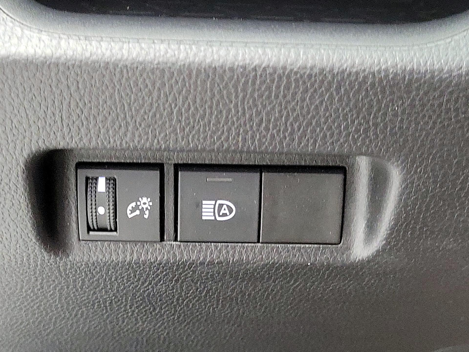 Thumbnail: 2025 Toyota RAV4 - 13