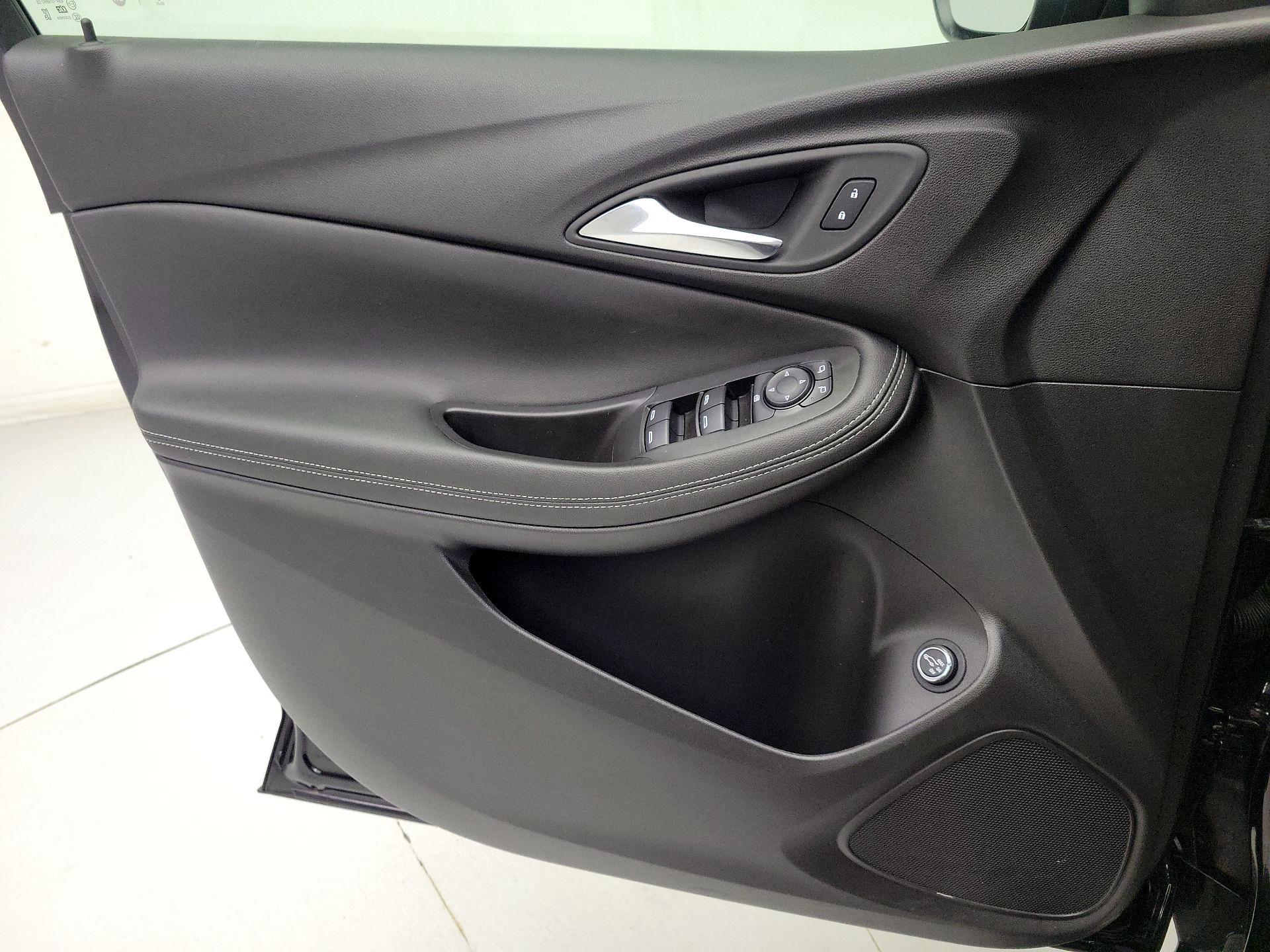 Thumbnail: 2023 Buick Encore GX - 12