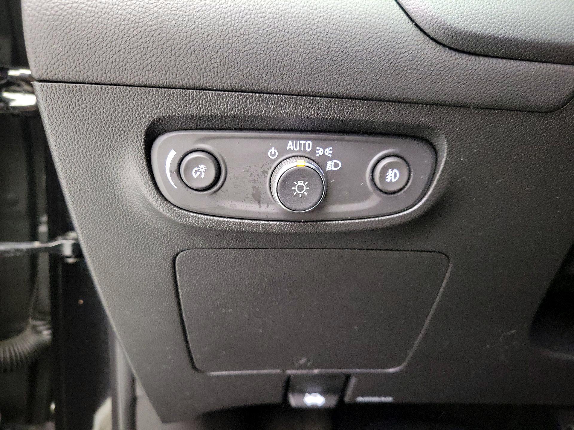 Thumbnail: 2023 Buick Encore GX - 13