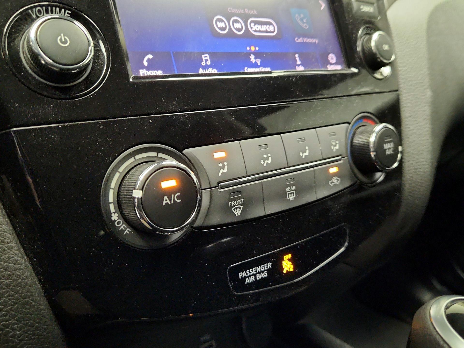 Thumbnail: 2022 Nissan Rogue Sport - 18