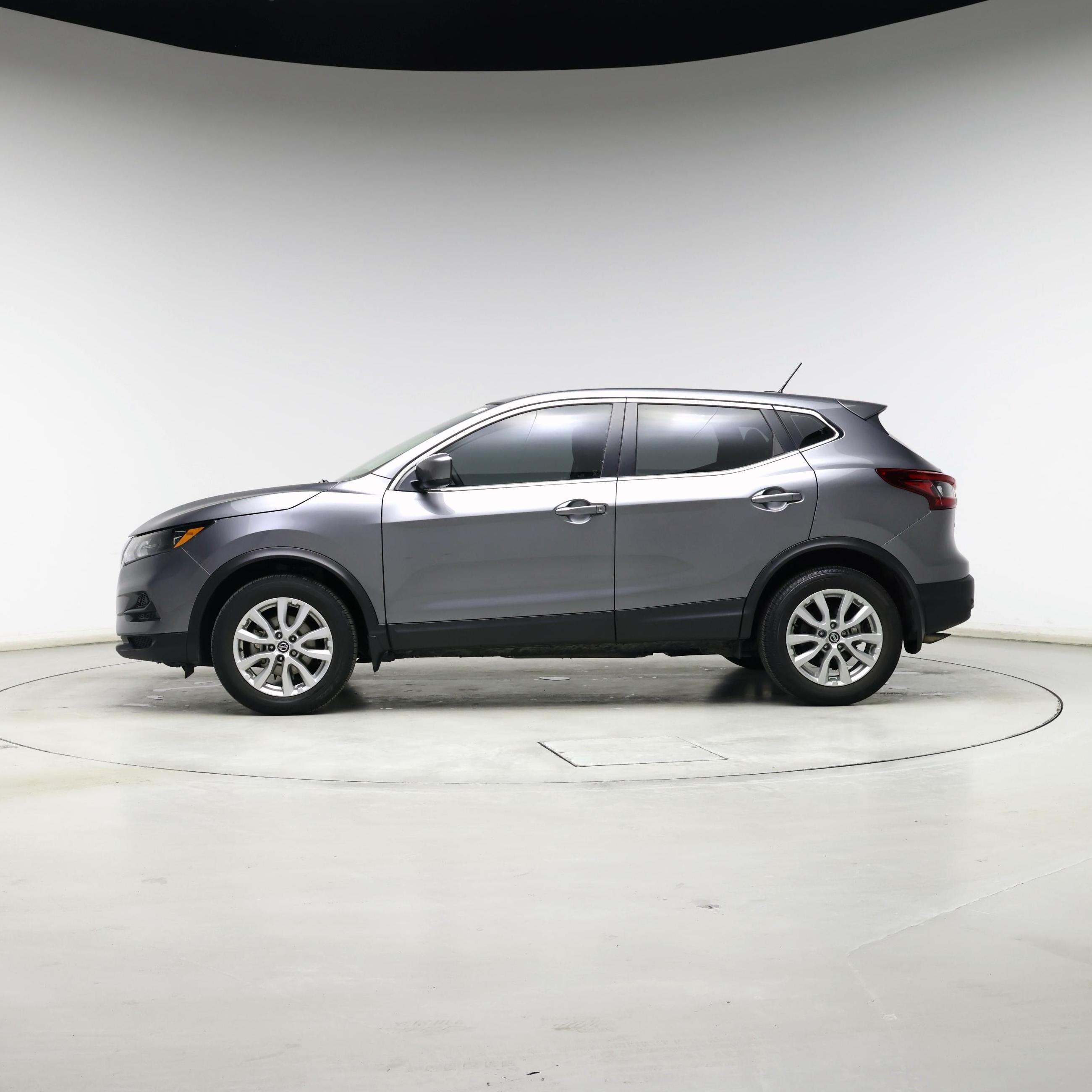 Thumbnail: 2022 Nissan Rogue Sport - 3