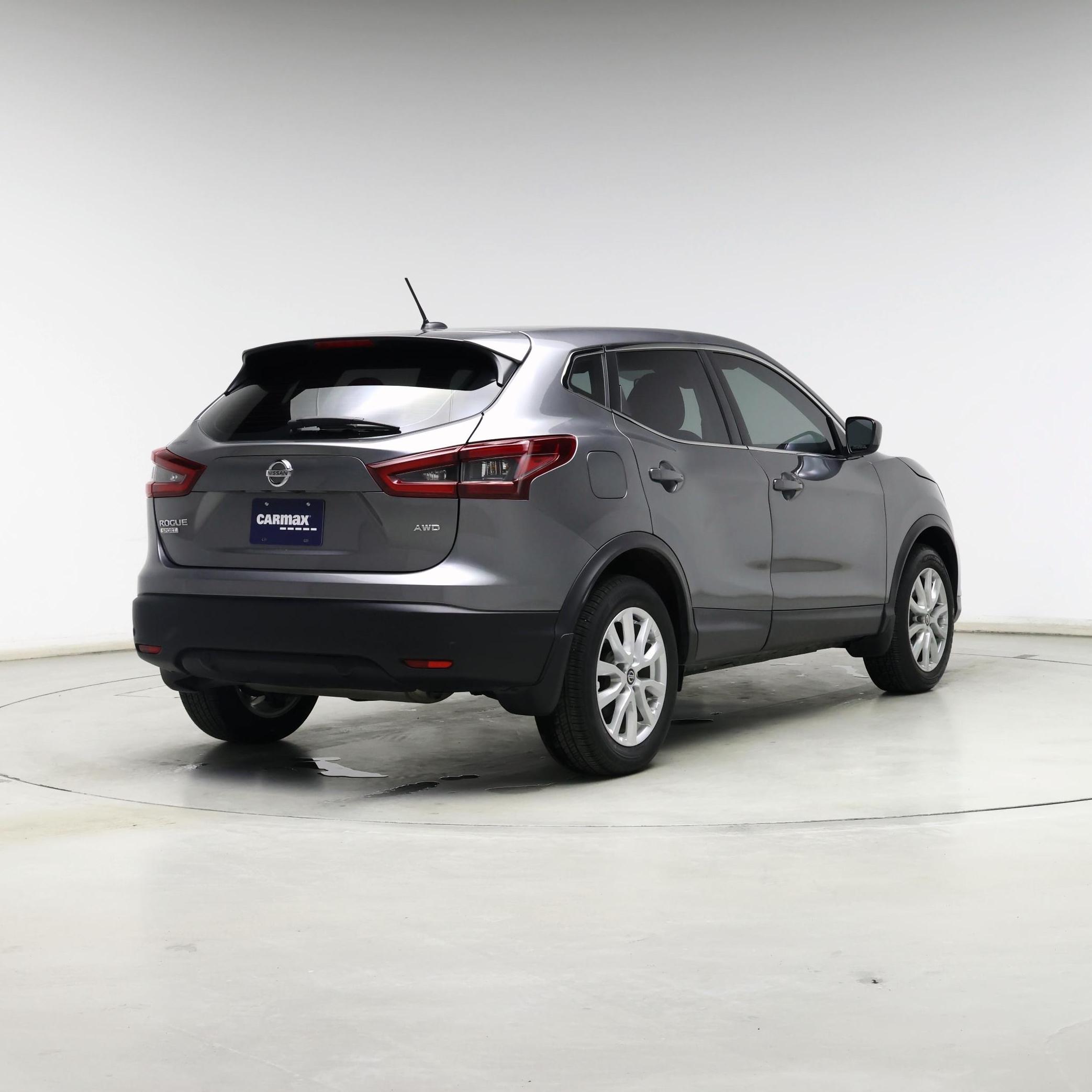 Thumbnail: 2022 Nissan Rogue Sport - 8