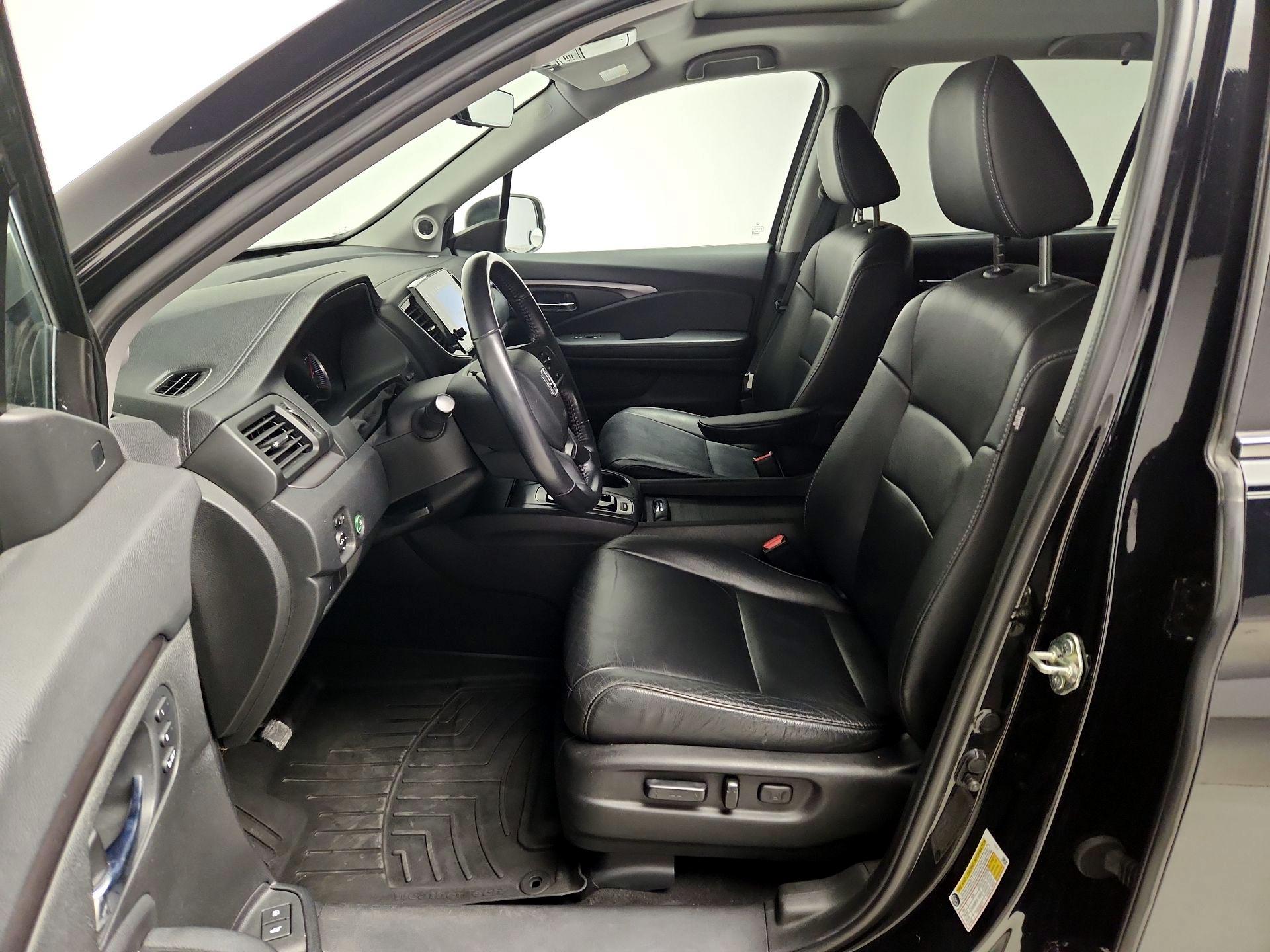 Thumbnail: 2020 Honda Pilot - 11