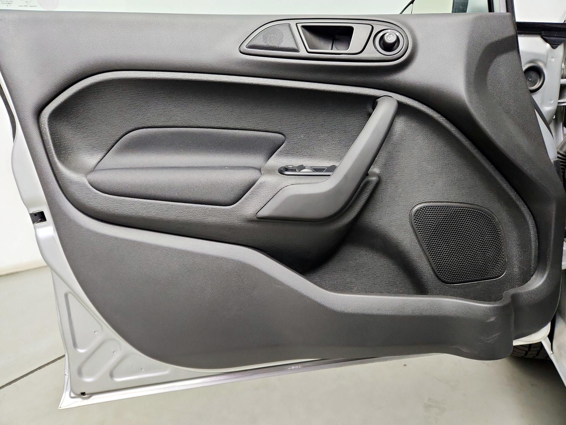 Thumbnail: 2019 Ford Fiesta - 12