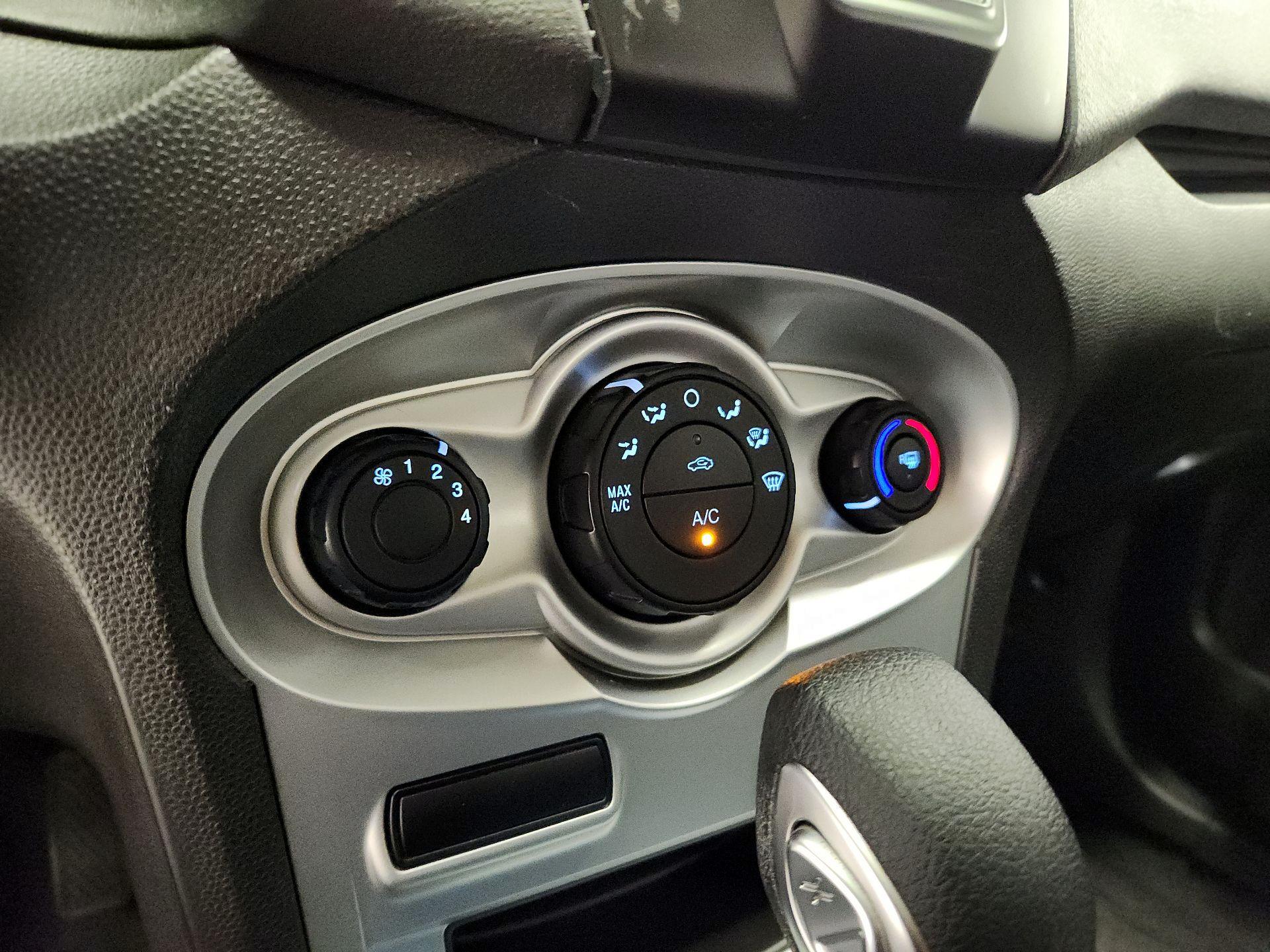 Thumbnail: 2019 Ford Fiesta - 16