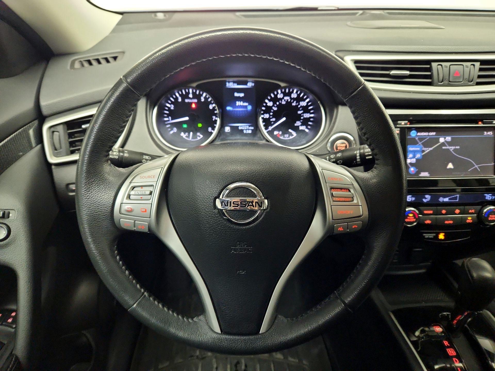 Thumbnail: 2015 Nissan Rogue - 10