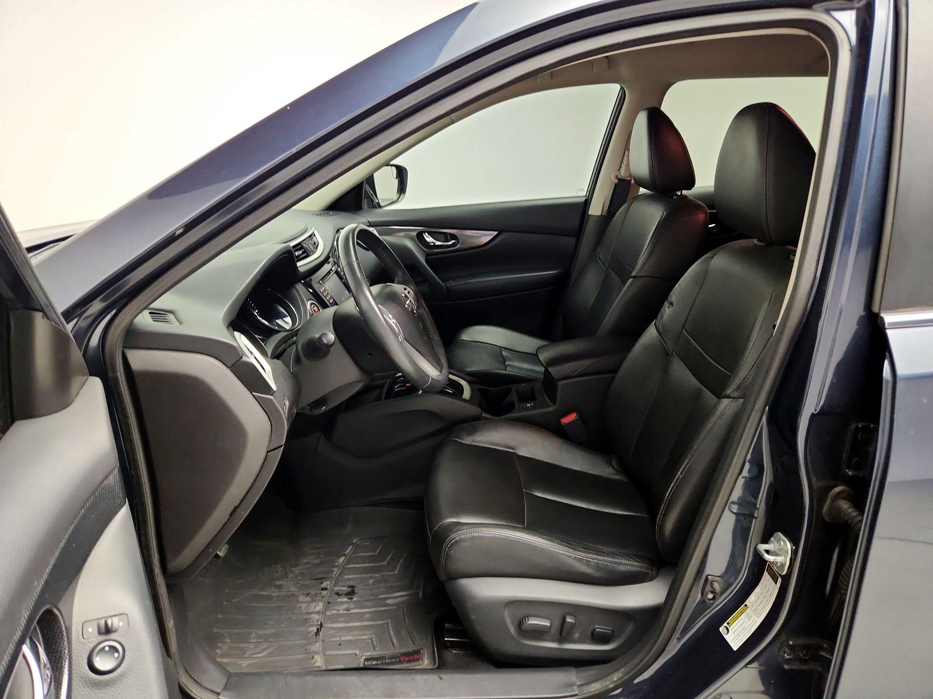 Thumbnail: 2015 Nissan Rogue - 11