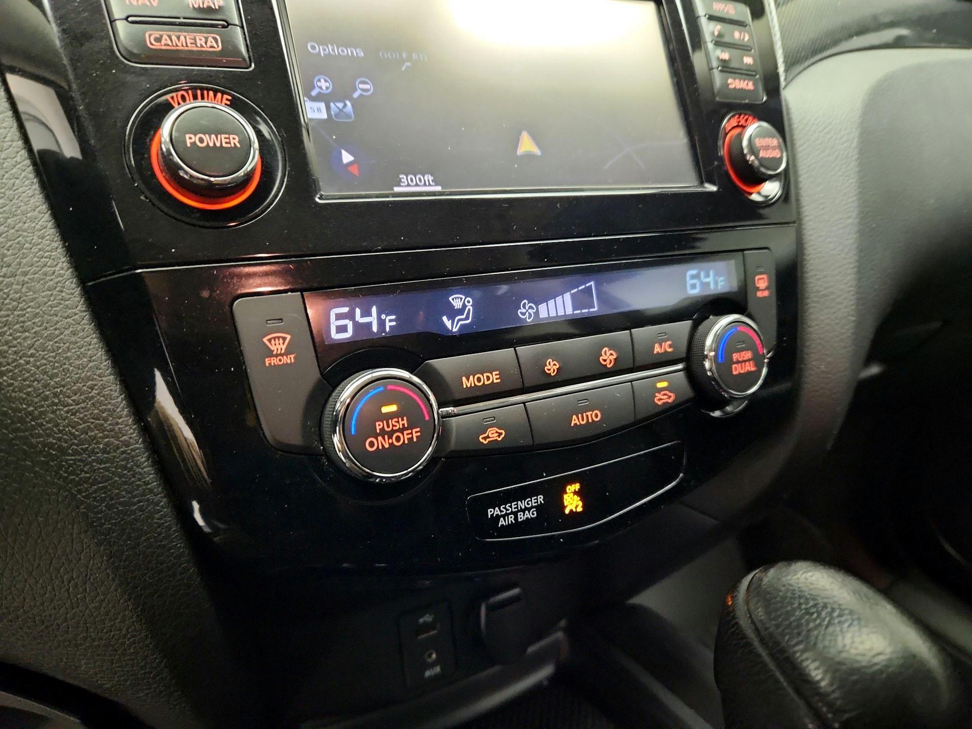 Thumbnail: 2015 Nissan Rogue - 17