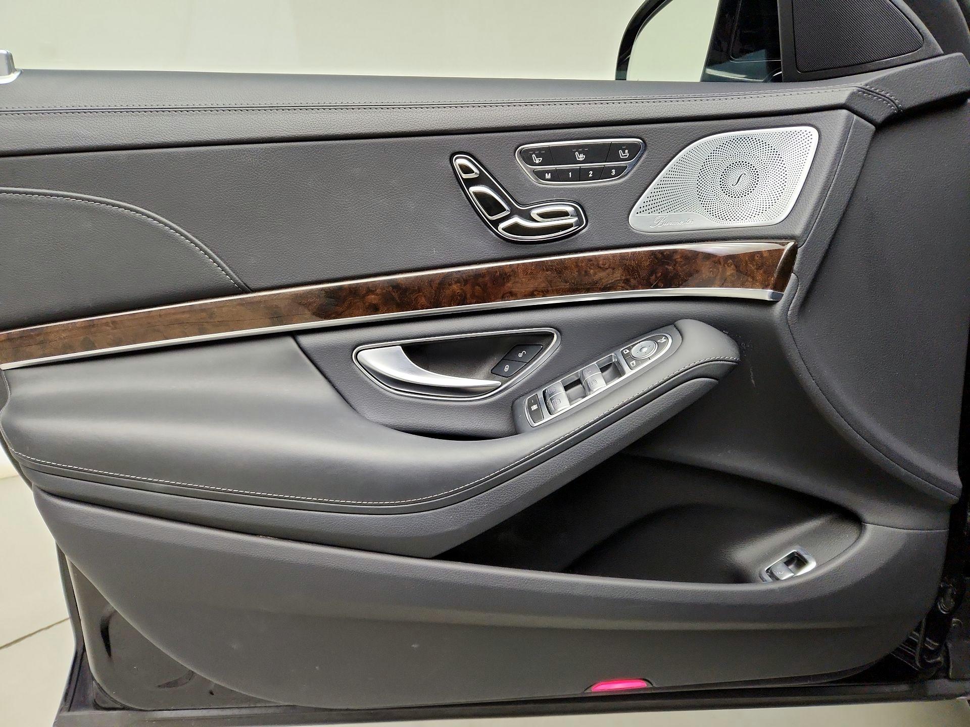 Thumbnail: 2018 Mercedes-Benz S-Class - 12