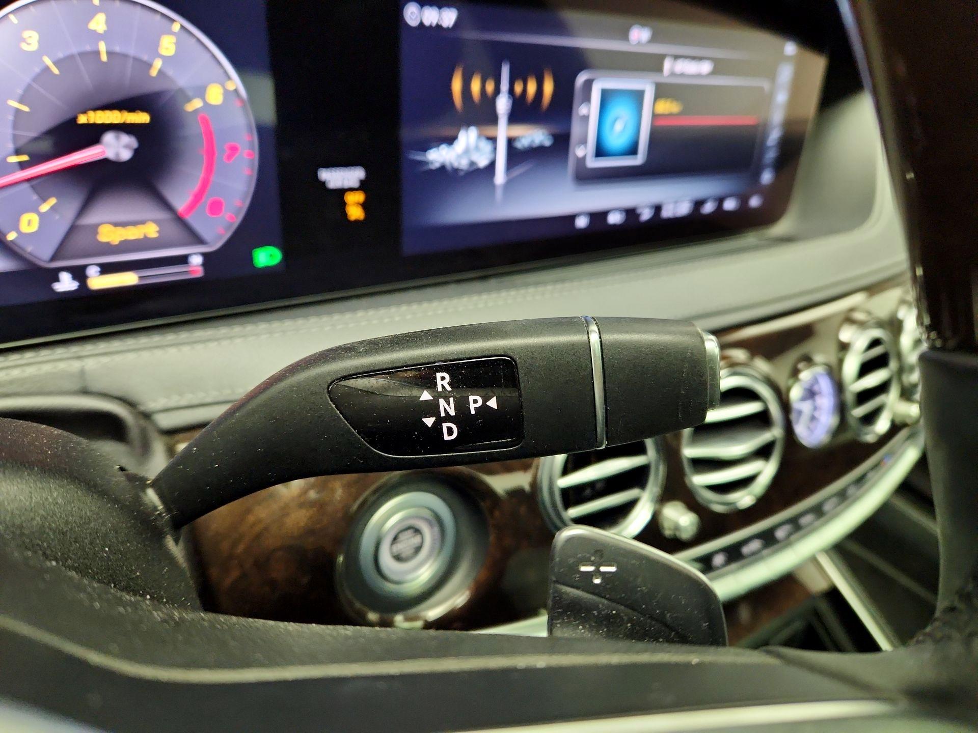 Thumbnail: 2018 Mercedes-Benz S-Class - 18