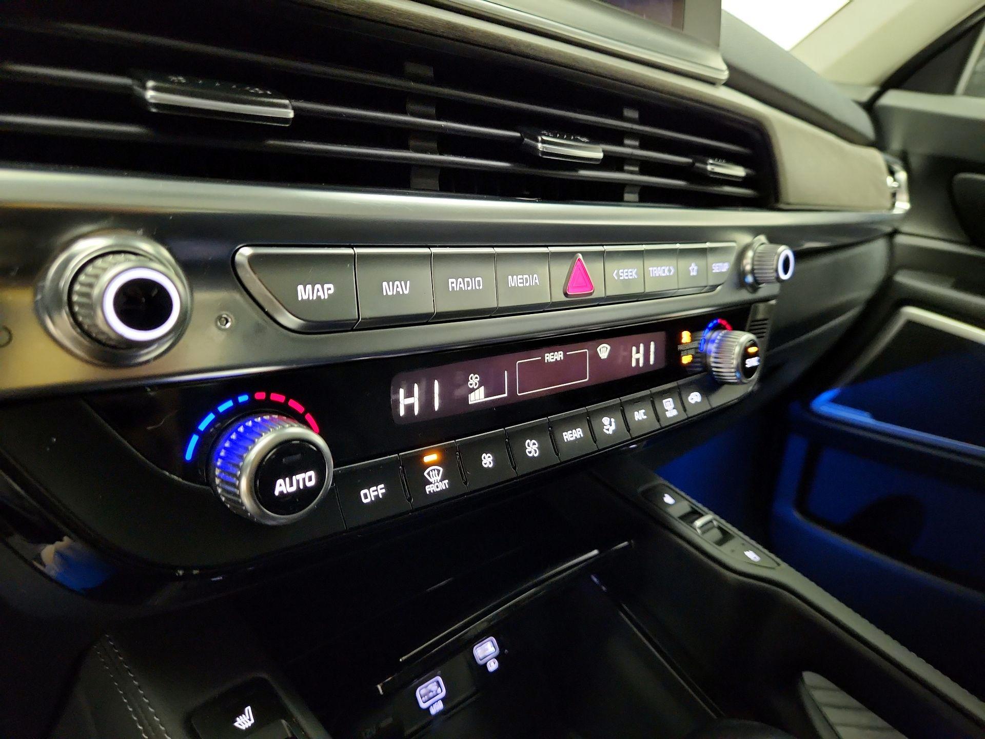 Thumbnail: 2022 Kia Telluride - 17