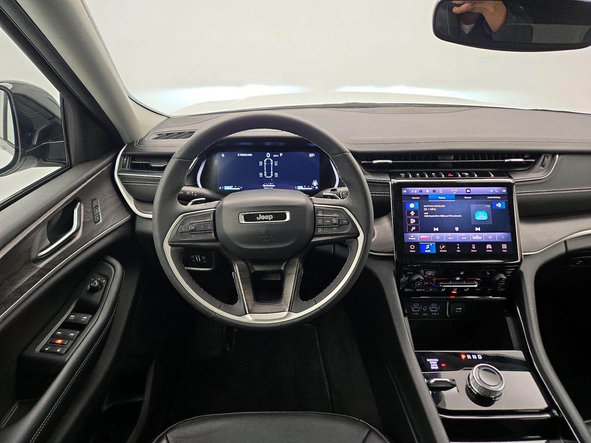 Thumbnail: 2023 Jeep Grand Cherokee L - 10