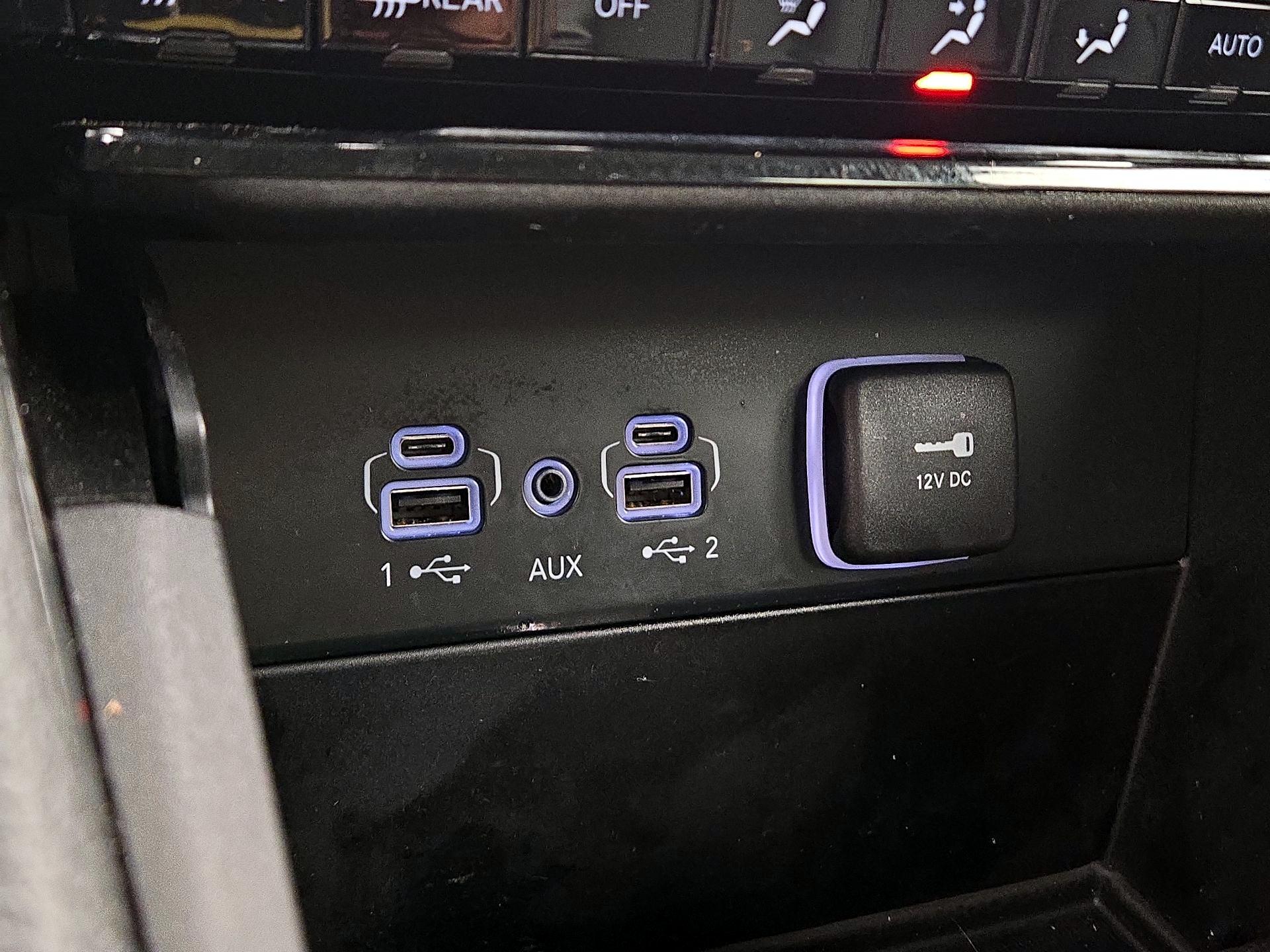 Thumbnail: 2023 Jeep Grand Cherokee L - 18