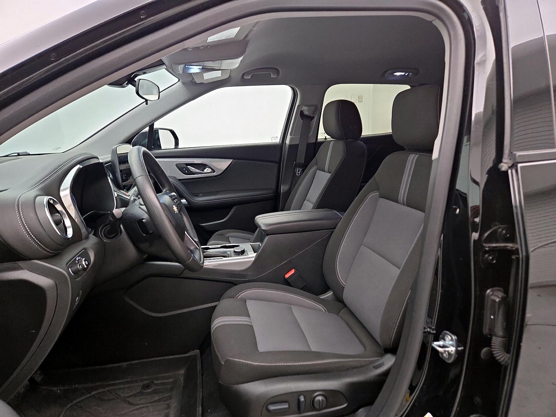 Thumbnail: 2023 Chevrolet Blazer - 11