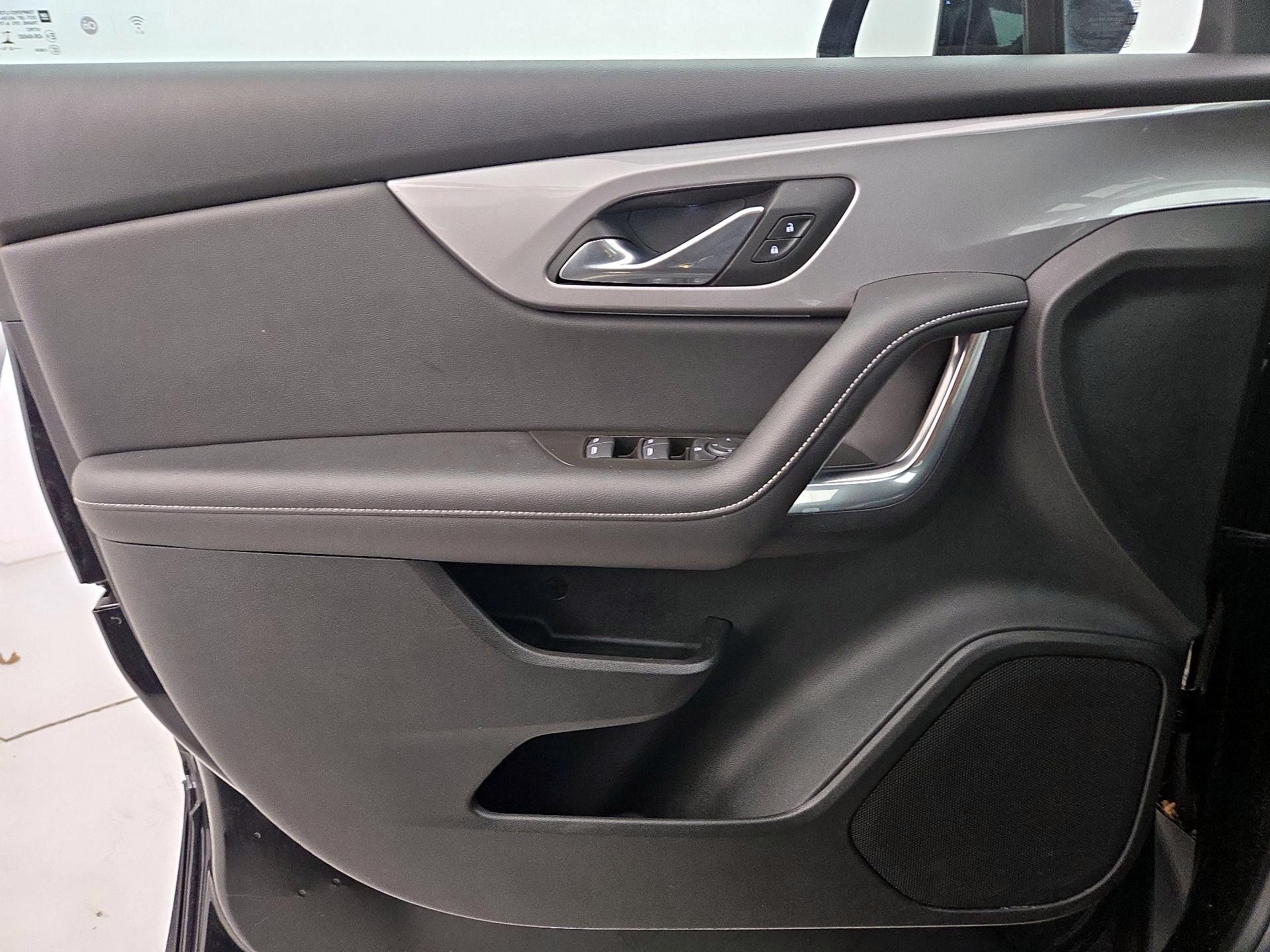 Thumbnail: 2023 Chevrolet Blazer - 12