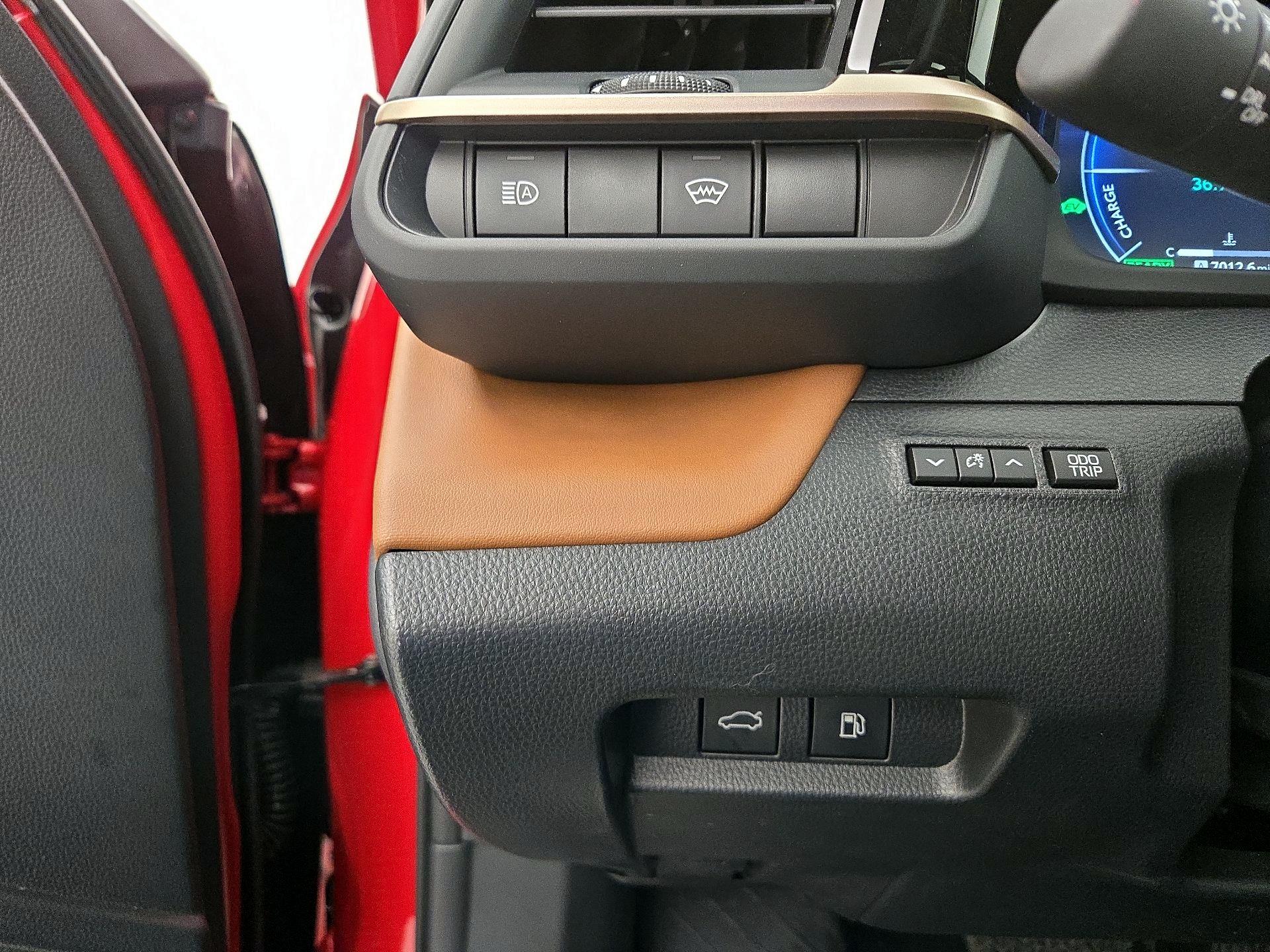 Thumbnail: 2025 Toyota Crown - 13