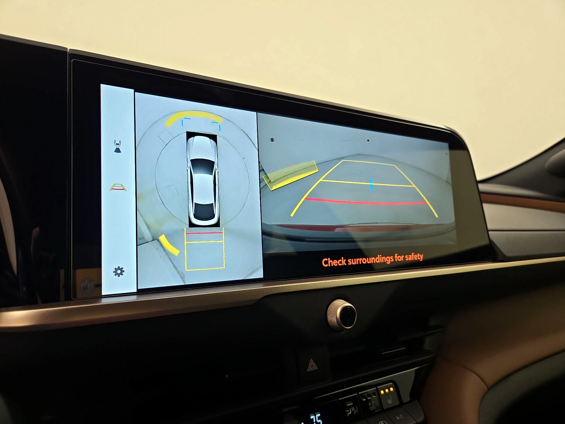 Thumbnail: 2025 Toyota Crown - 14